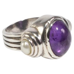 Anillo de amatista y perla