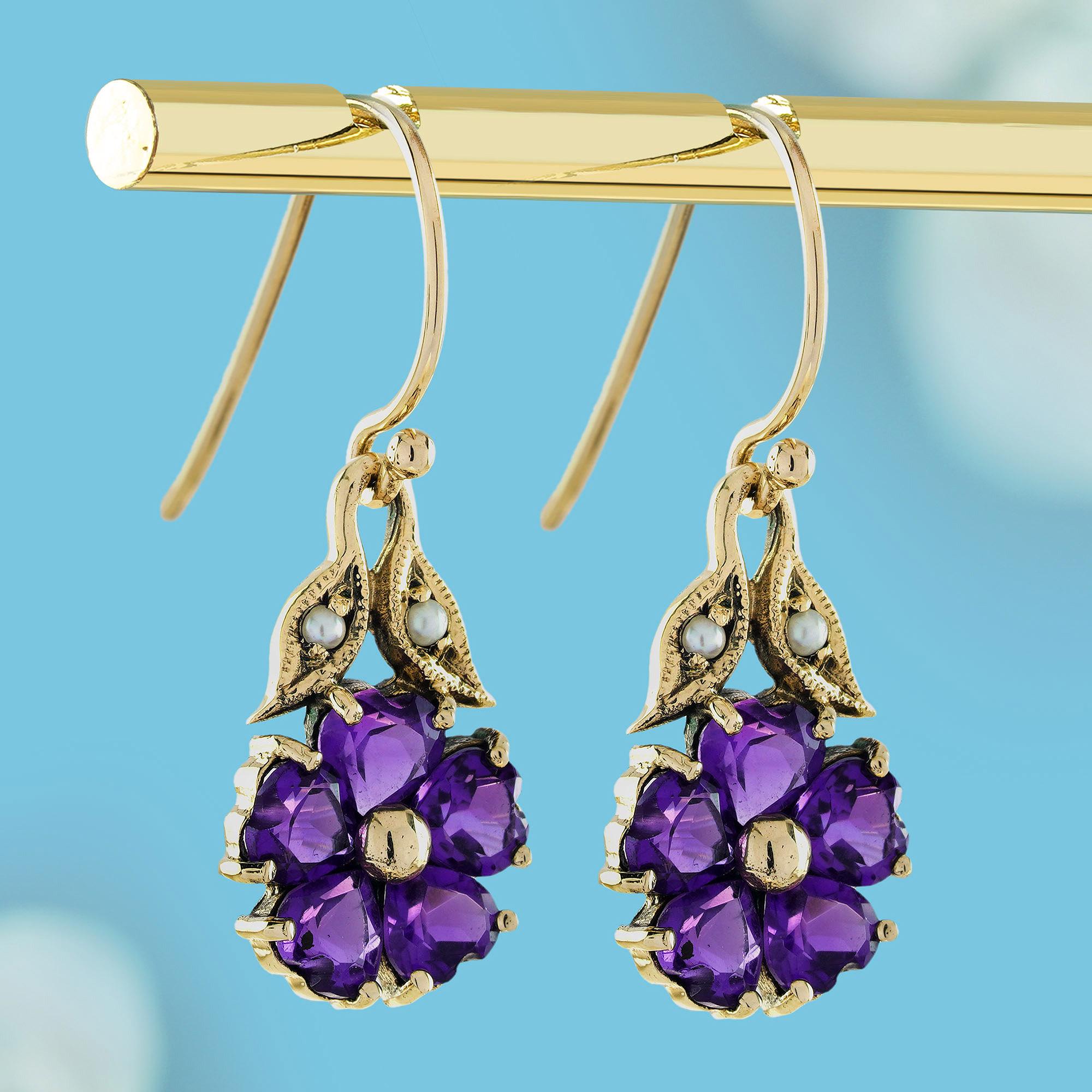 Édouardien Boucles d'oreilles pendantes style fleur en or jaune 9 carats avec perles d'améthyste en vente