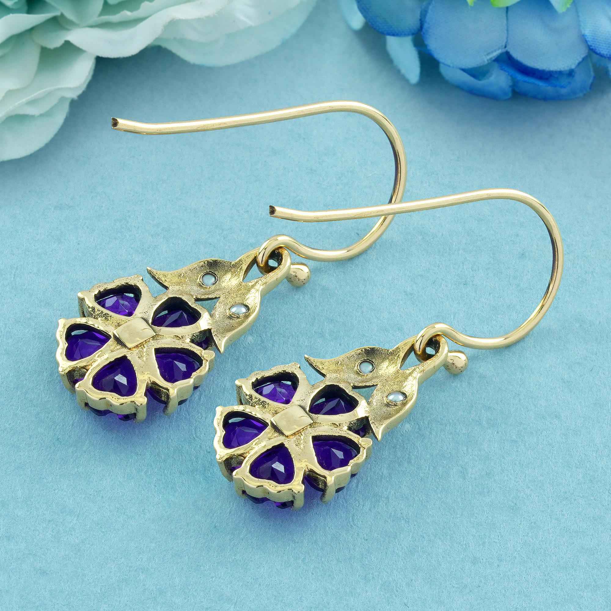 Taille cœur Boucles d'oreilles pendantes style fleur en or jaune 9 carats avec perles d'améthyste en vente