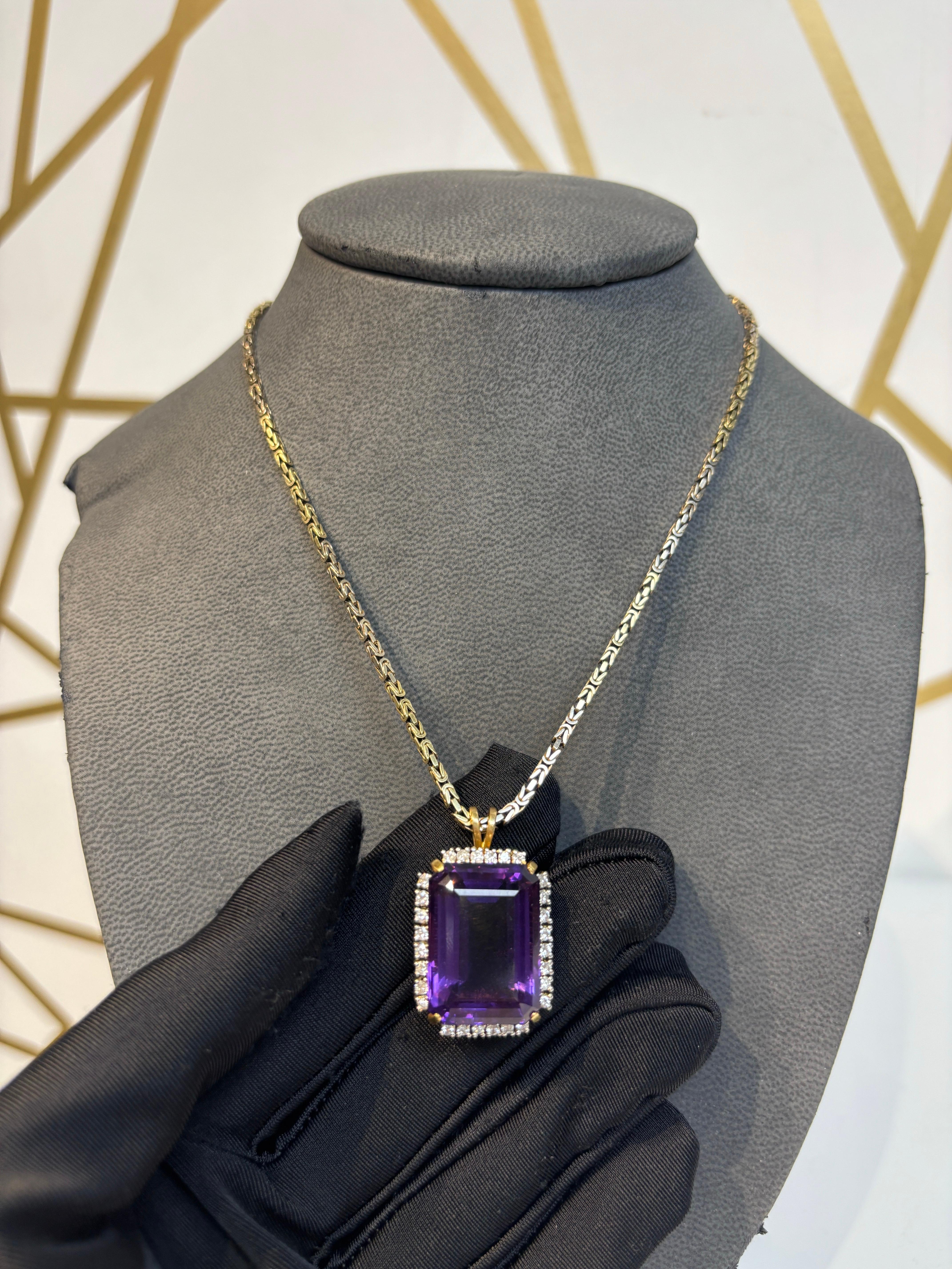 Taille mixte Collier à pendentifs en améthyste en vente