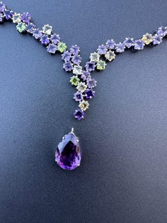 Collar de amatista, peridoto y citrino topacio engastado en oro blanco