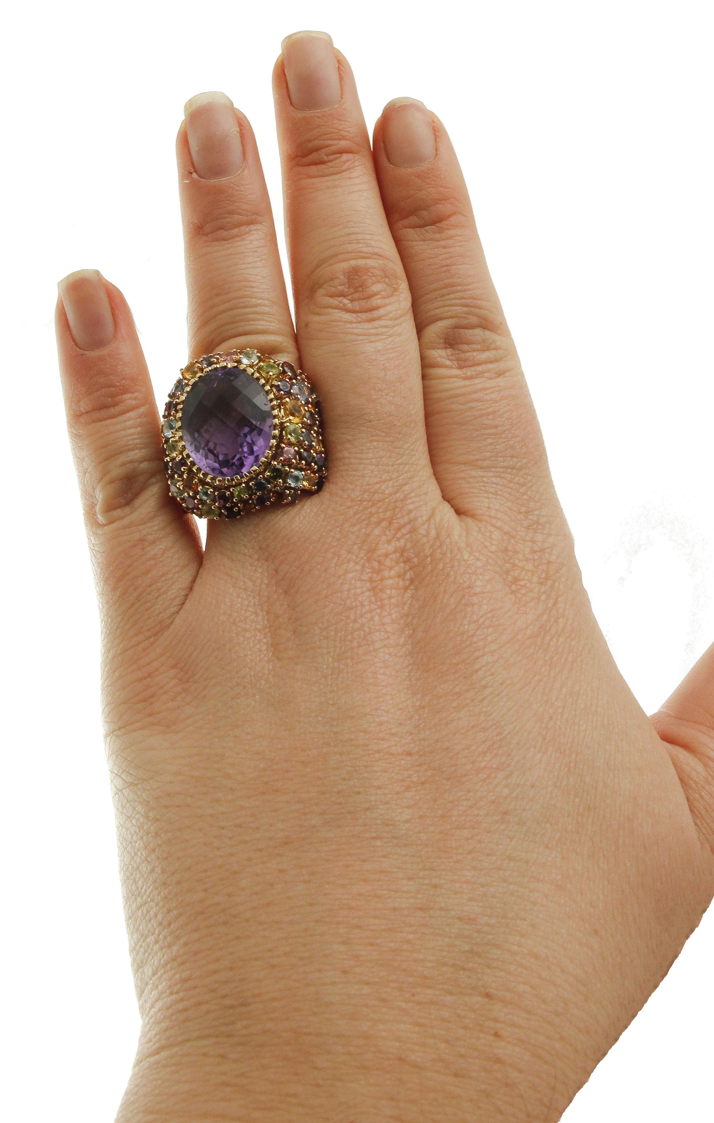 Amethyst, Peridots, Topazes, Tourmaline, Aquamarine, Garnets Yellow Gold Ring In Good Condition For Sale In Marcianise, Marcianise (CE)