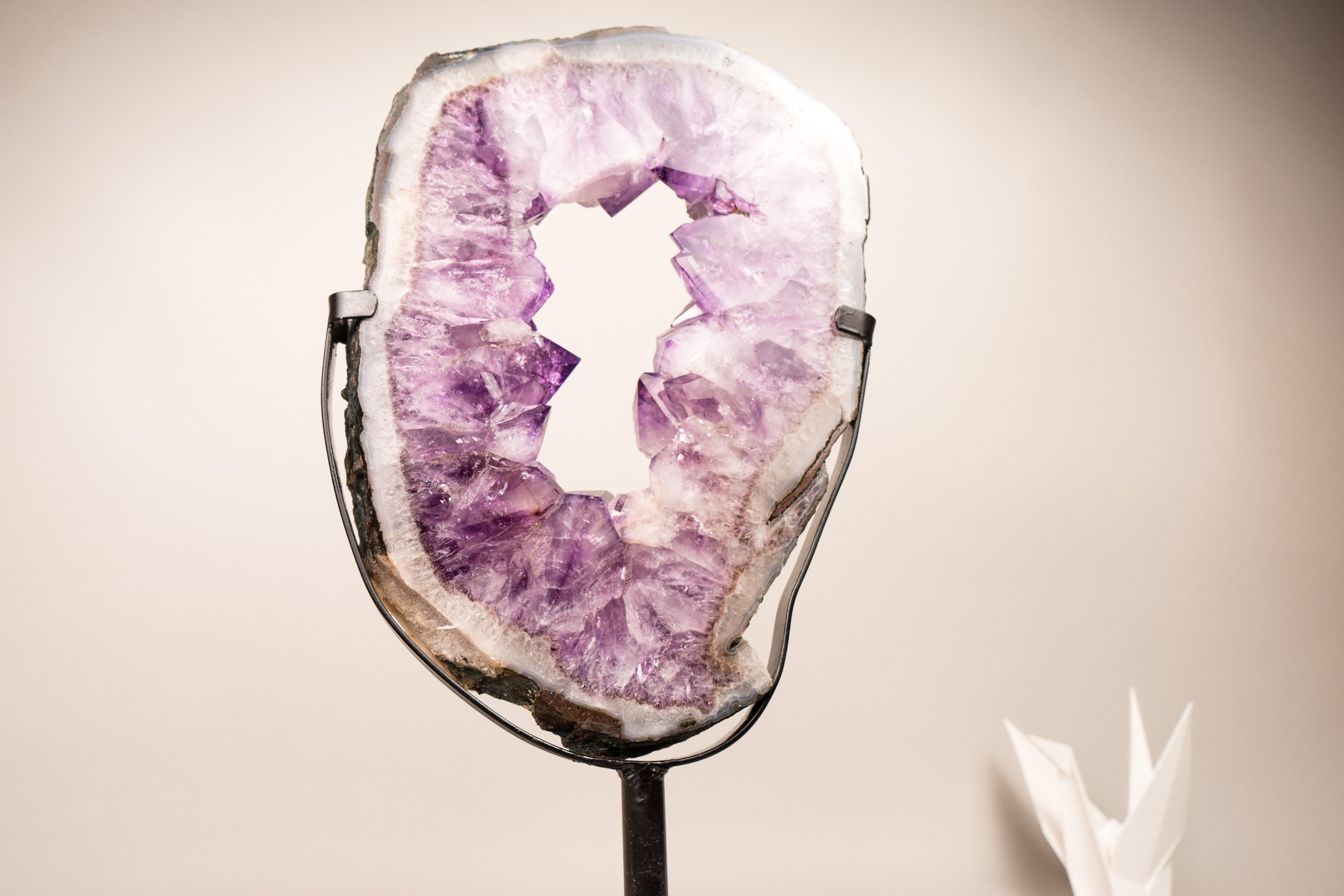 Cristallo Portale di ametista con grande ametista viola e pizzo di agata, a doppia faccia in vendita
