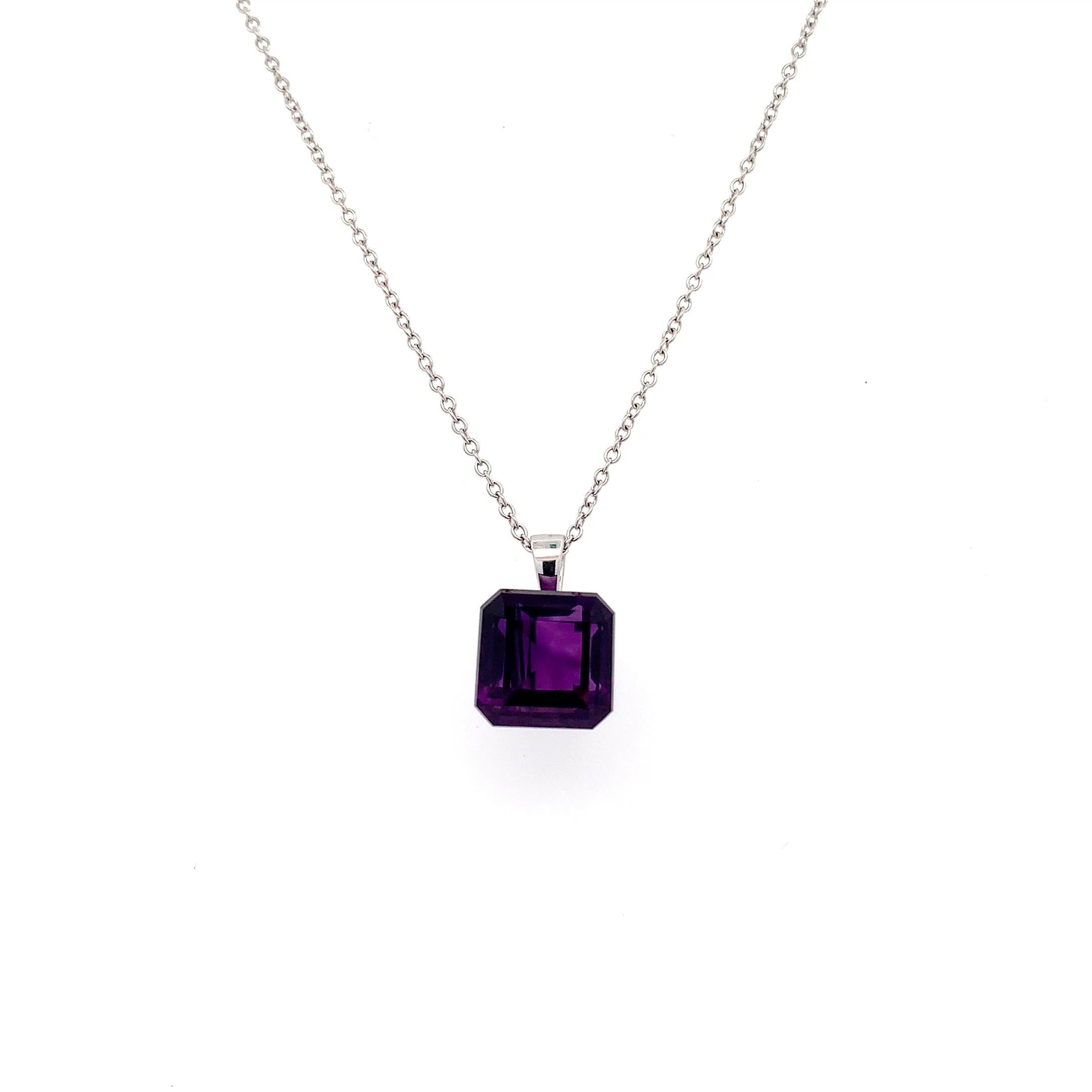 Emerald Cut Amethyst purple pendant necklace 18k white gold For Sale