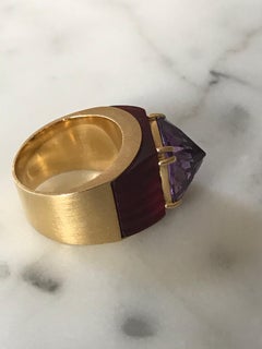 Amethyst Pyramid Ring in 18 Karat Yellow Gold, Made in Brazil