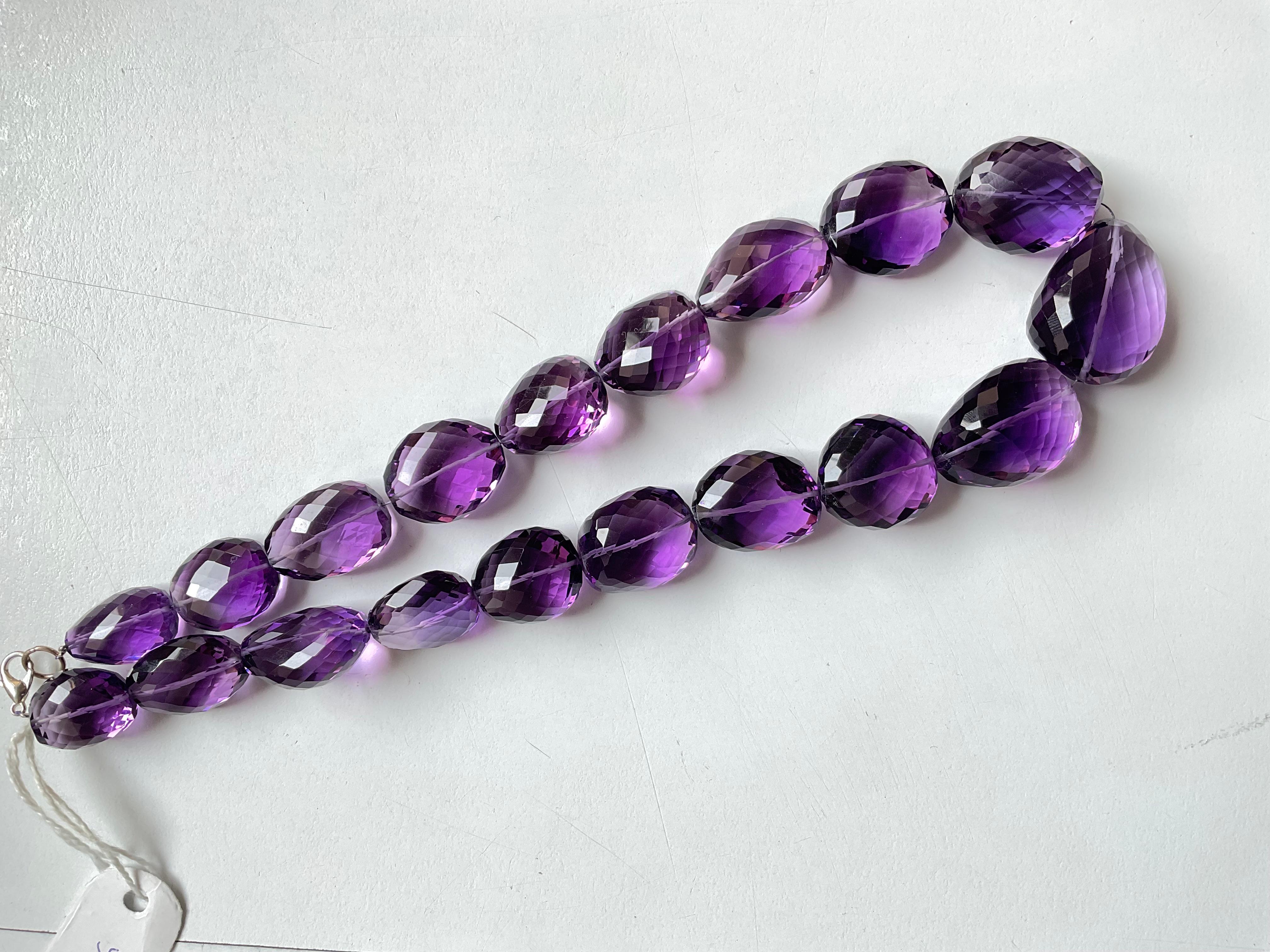 Amethyst Quartz Beaded Tumbled Faceted high Jewelry Necklace Gem Quality
Size :  19x16x13 To 30x24x16 MM 
Weight : 759.05 Carats
Quantity - 1 Strand
