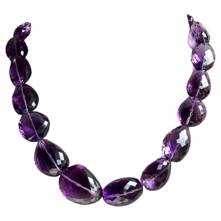 Vintage carved amethyst beaded necklace, graduated, 1970's
