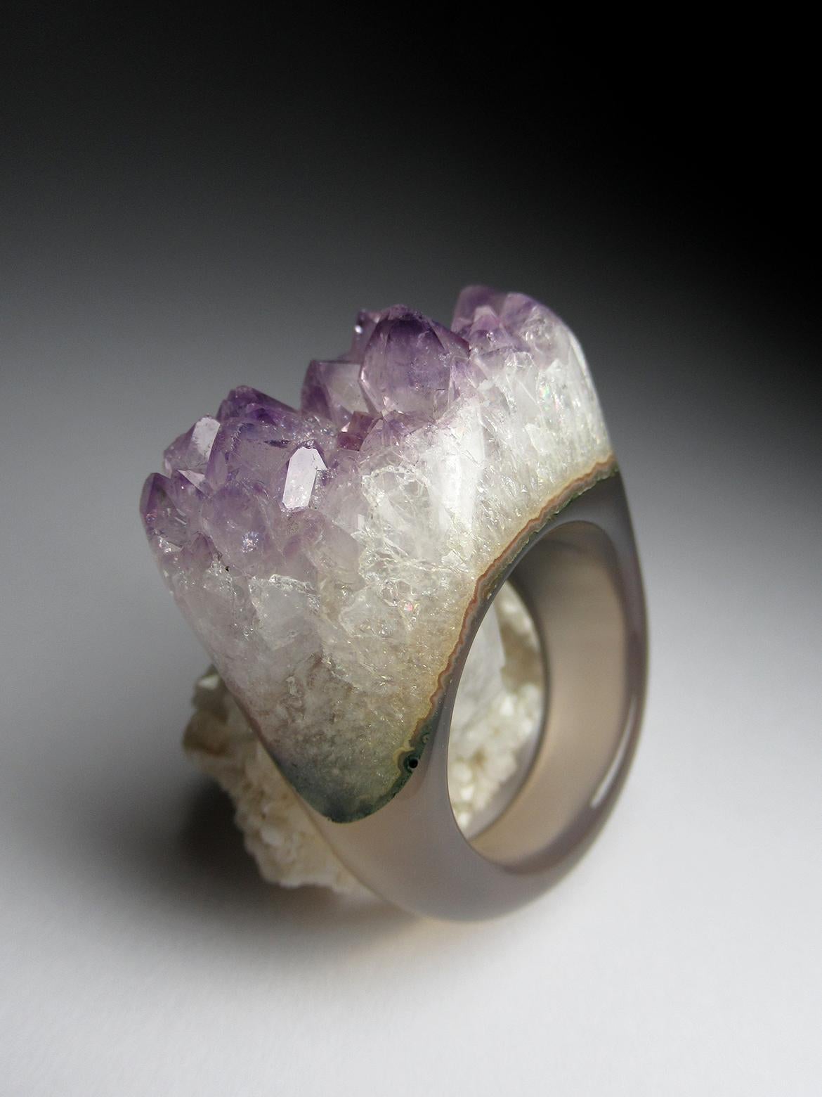 Amethyst Quartz Solid Stone Ring Purple Crystals Raw Gemstone In New Condition For Sale In Berlin, DE