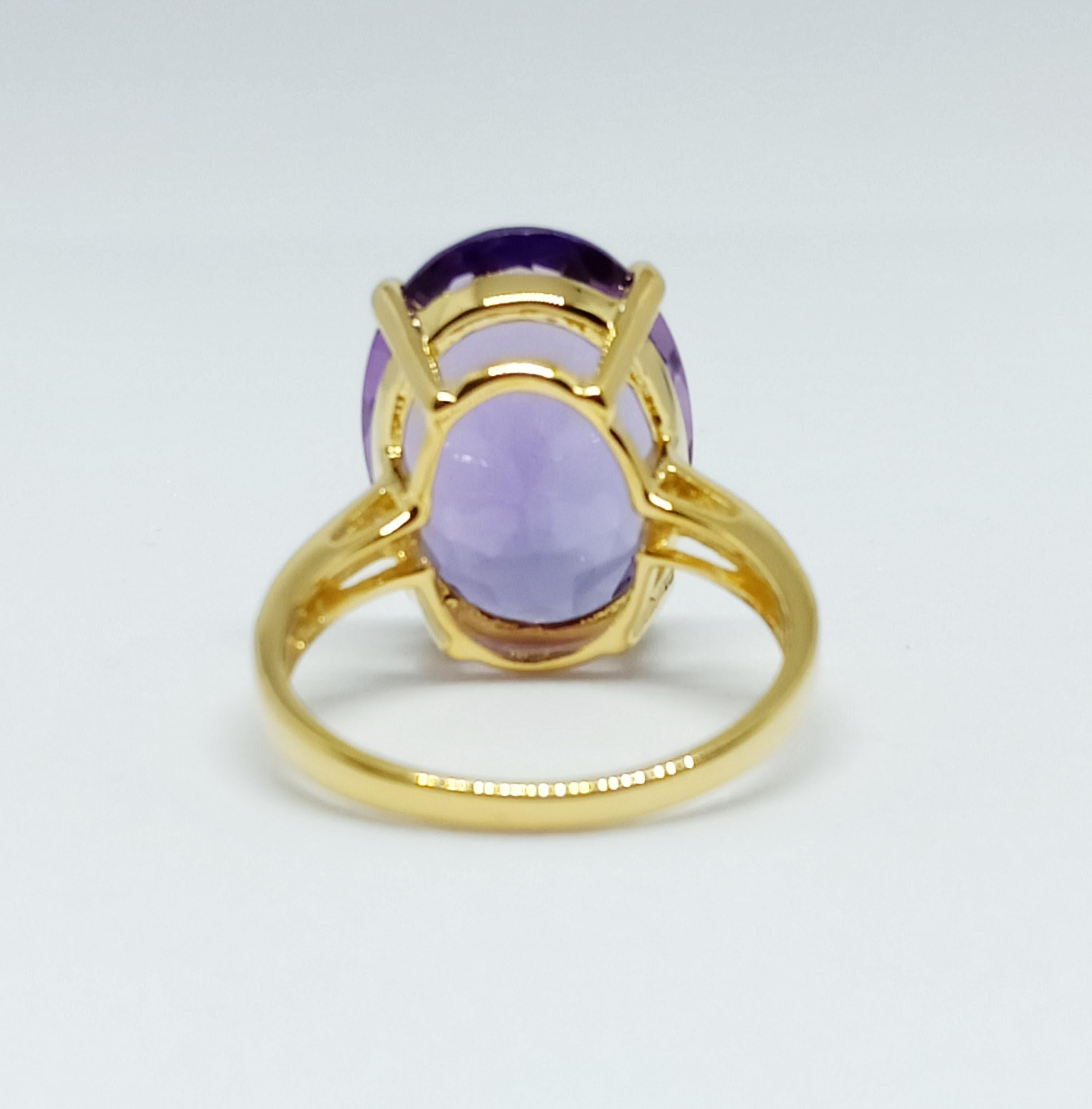 Amethyst ring ( 11.24cts )  white zircon 18kGold plated over sterling silver In New Condition In Bangkok, TH