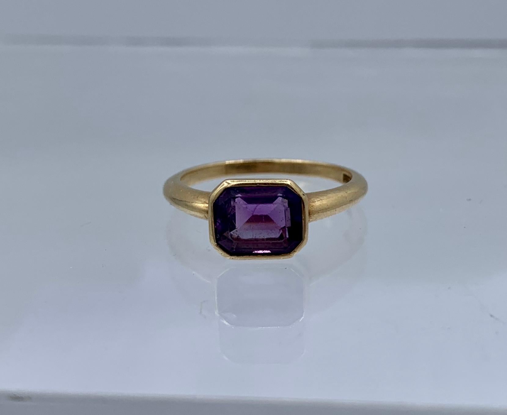 Amethyst Ring 14 Karat Gold Retro Modern Ancient Roman Style In Good Condition For Sale In New York, NY
