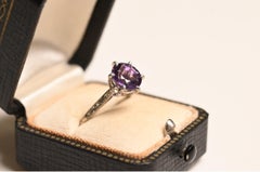 Französischer Amethyst Verlobungsring. 1,90ct Rundschliff Amethyst Ring 18K Weißgold
