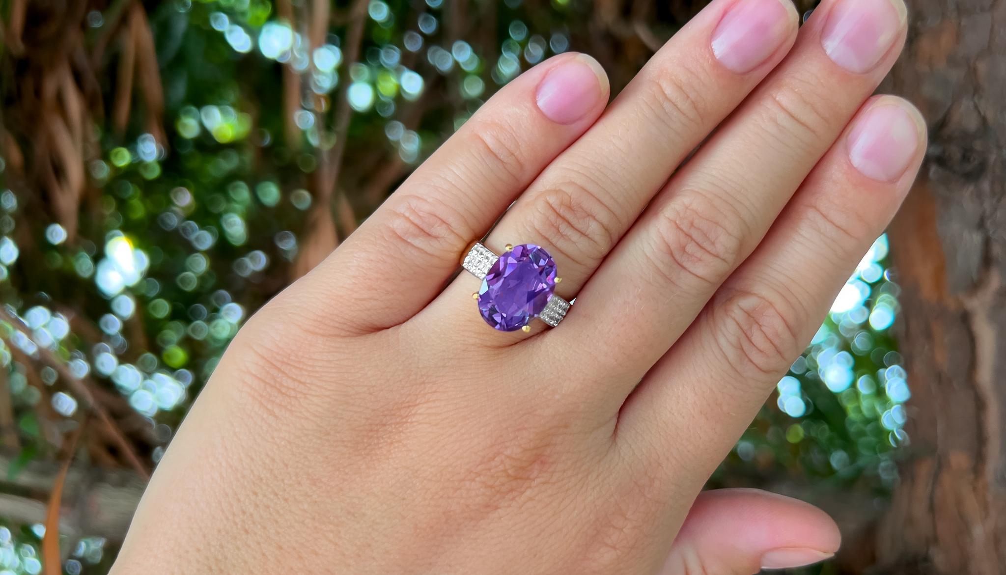 Amethyst = 4.50 Carat
Stone Size: 14 x 10 x 6 mm
Cut: Oval
8 Round Diamonds =  0.24 Carats
( Clarity: VS; Color: H )
Metal: 14K Yellow Gold
Ring Size: 6.75* US
*It can be resized complimentary