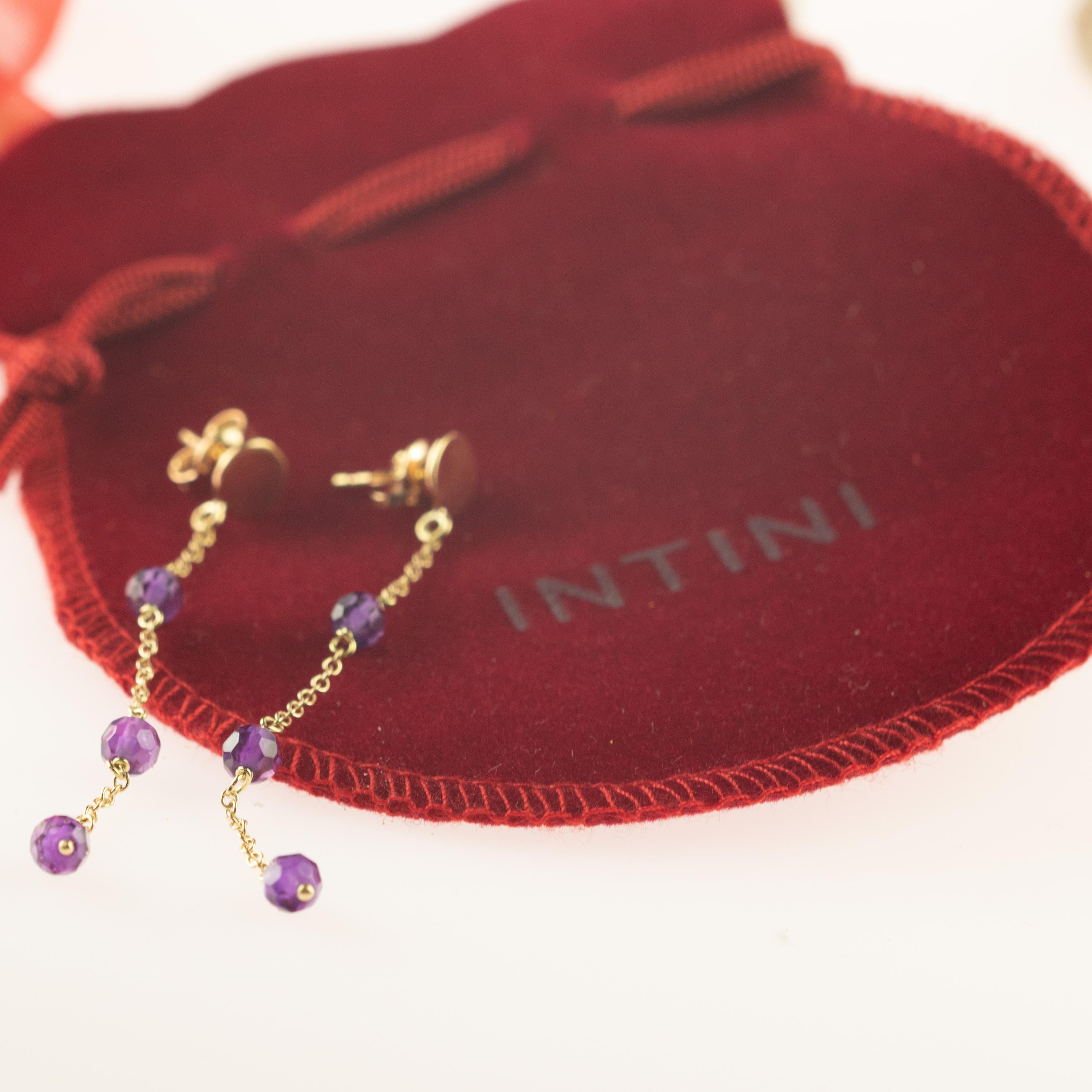 Taille ronde Longues boucles d'oreilles pendantes en or jaune 9 carats avec améthyste en rondelle, faites à la main en vente