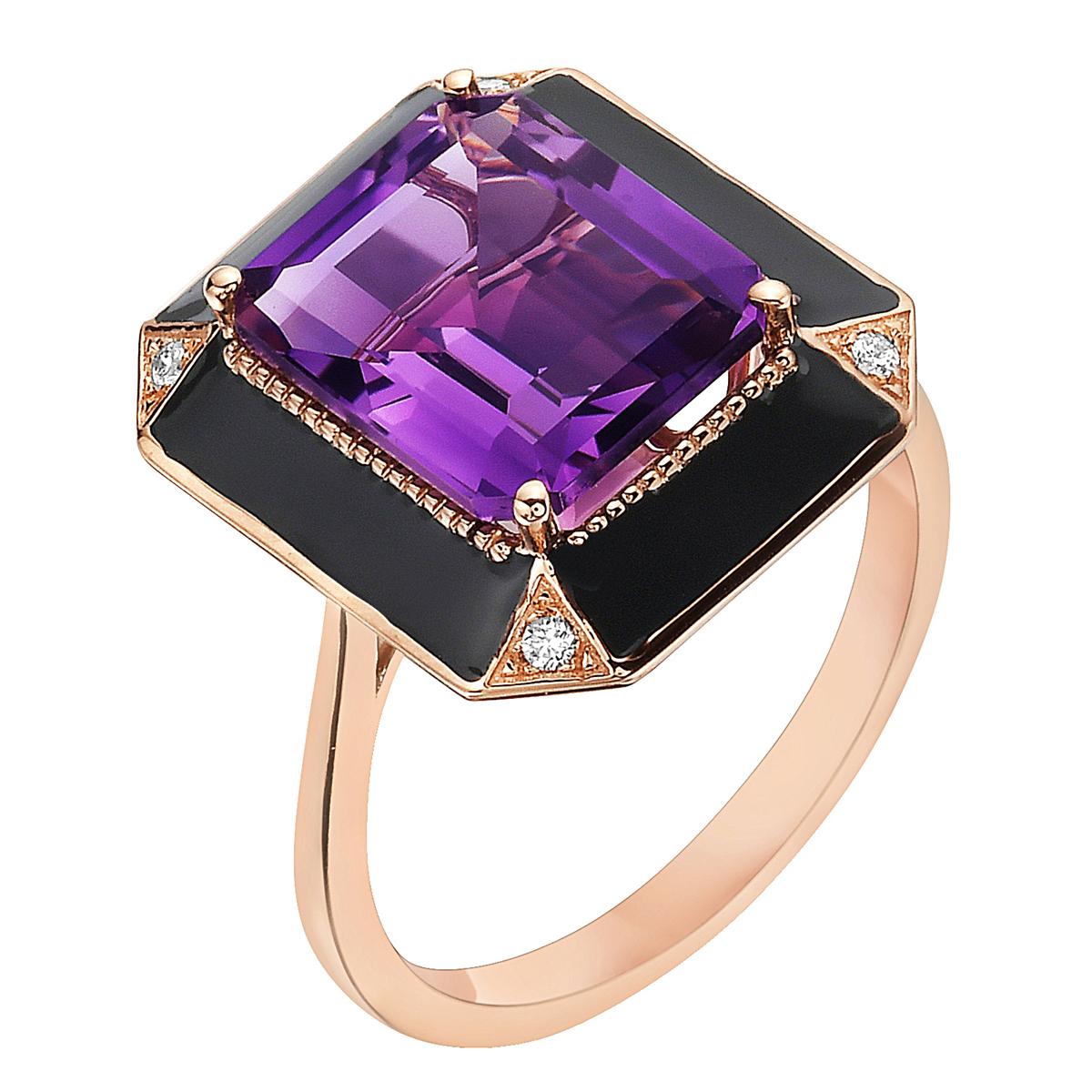 With this exquisite semi-precious amethyst rose gold diamond ring, style and glamour are in the spotlight. This 18-karat emerald cut ring is made from 4.04 grams of gold, 1 amethyst totaling 3.87 karats, and is surrounded by black enamel and has 4
