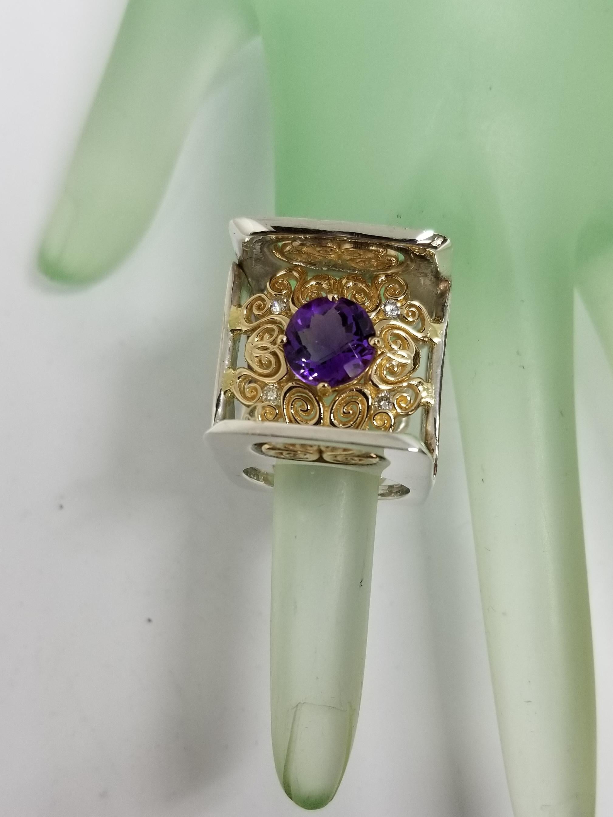 Amethyst Round 2.57 Carat with Diamonds 14 Karat Yellow Gold and Silver Gresha In New Condition For Sale In Los Angeles, CA
