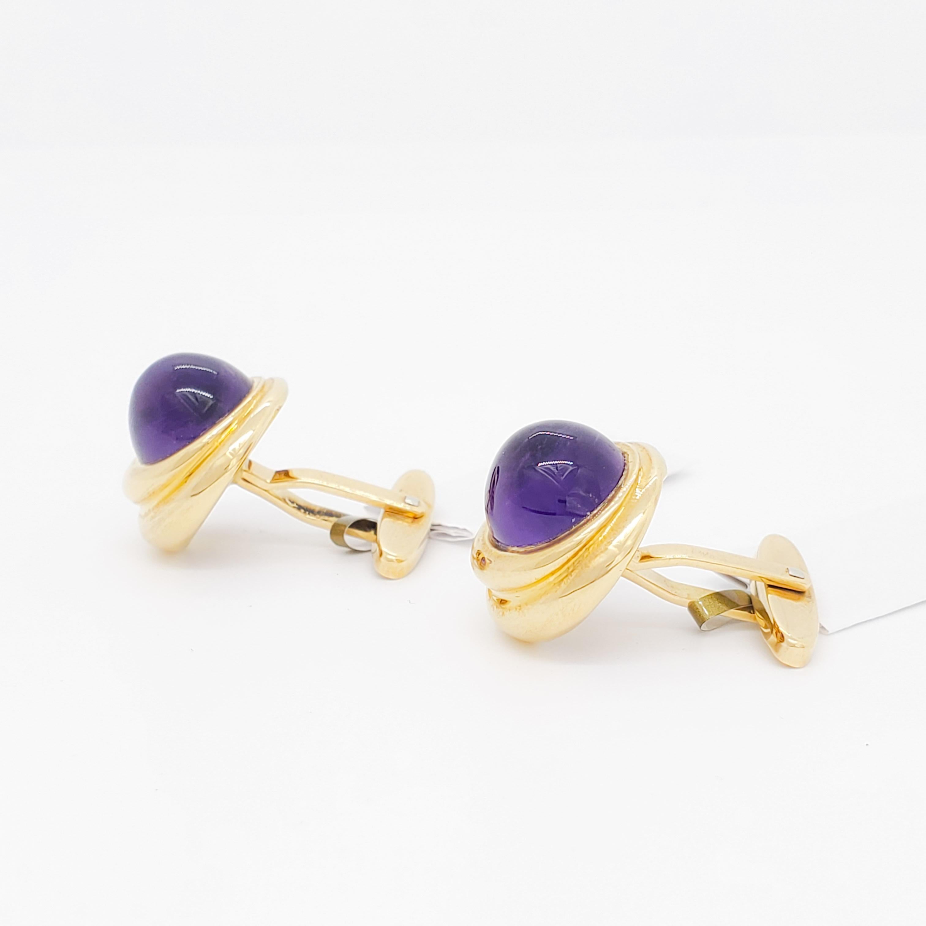 Round Cut Amethyst Round Cabochon Cufflinks in 18k Yellow Gold For Sale