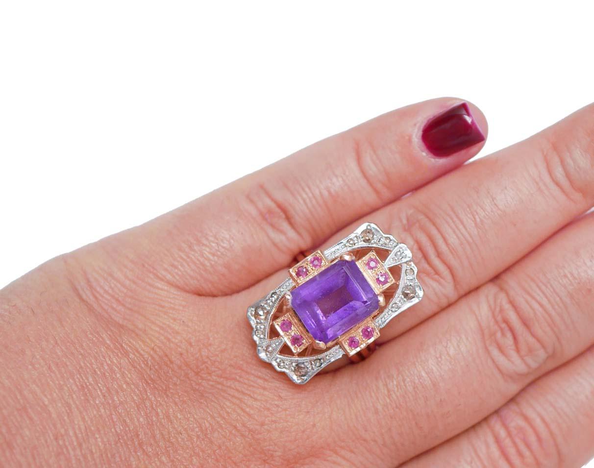 Anello con ametista, rubini, diamanti, oro rosa e argento. In condizioni buone in vendita a Marcianise, Marcianise (CE)