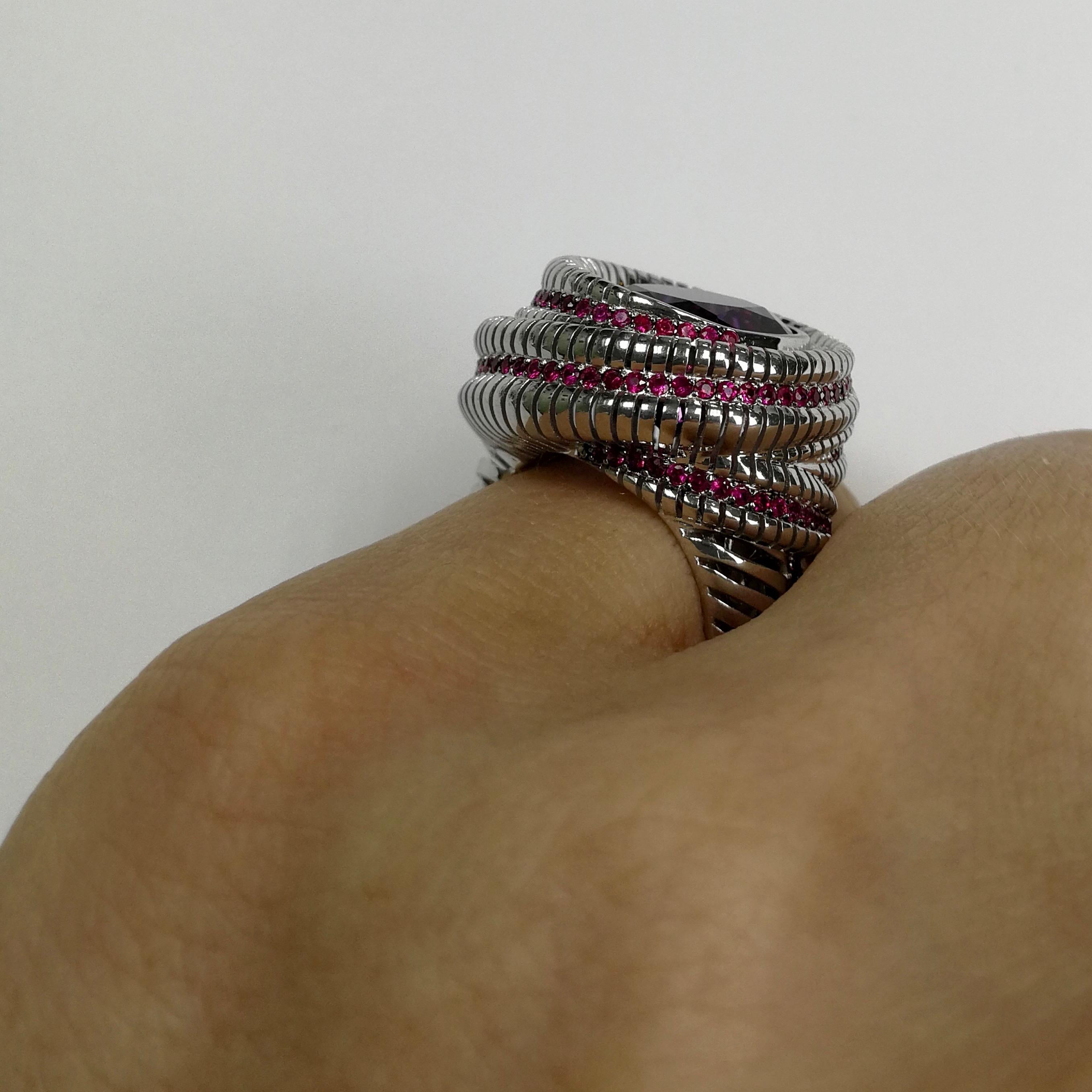 Anello con ametista e rubino in oro bianco 18 carati 4