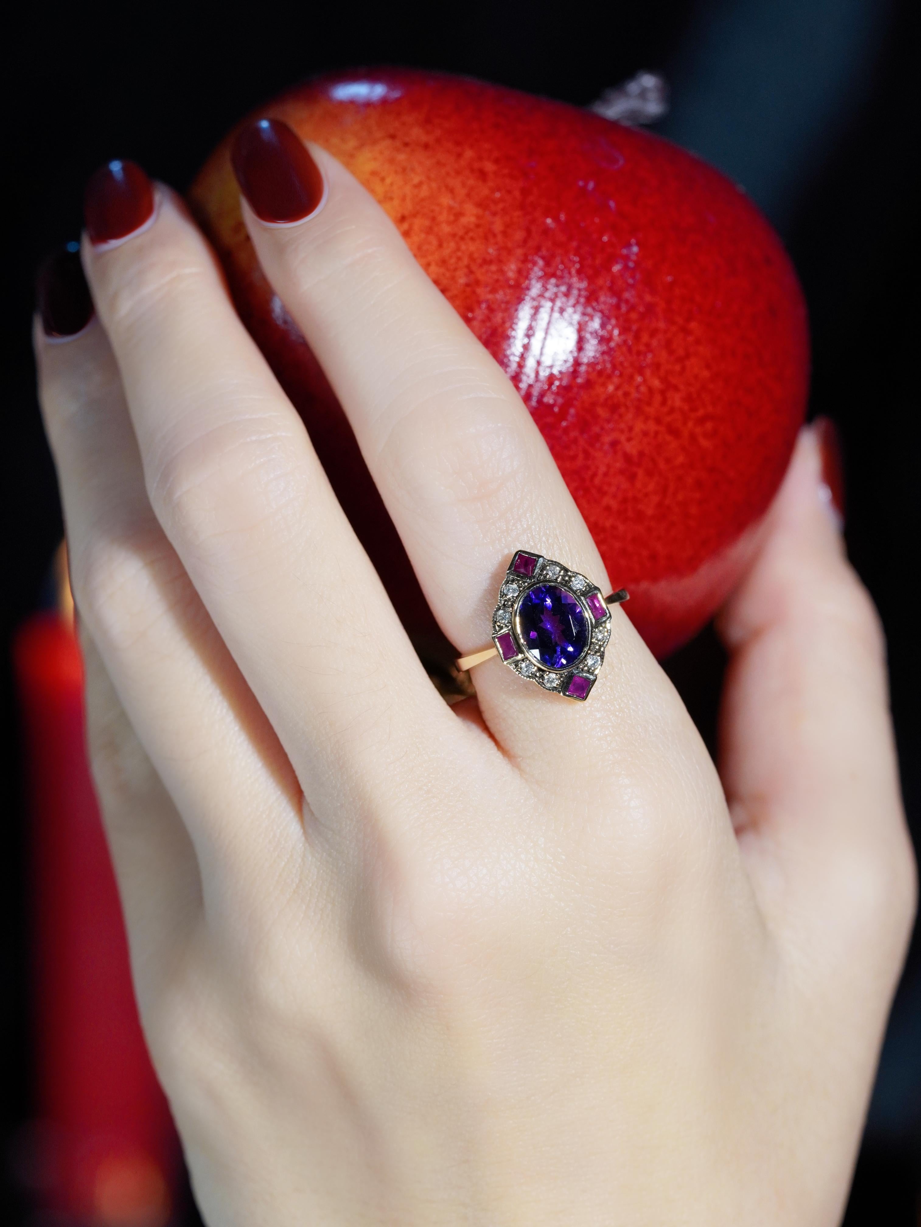 Art déco Bague Halo en or jaune 14K avec améthyste, rubis et diamant de style Art Déco en vente