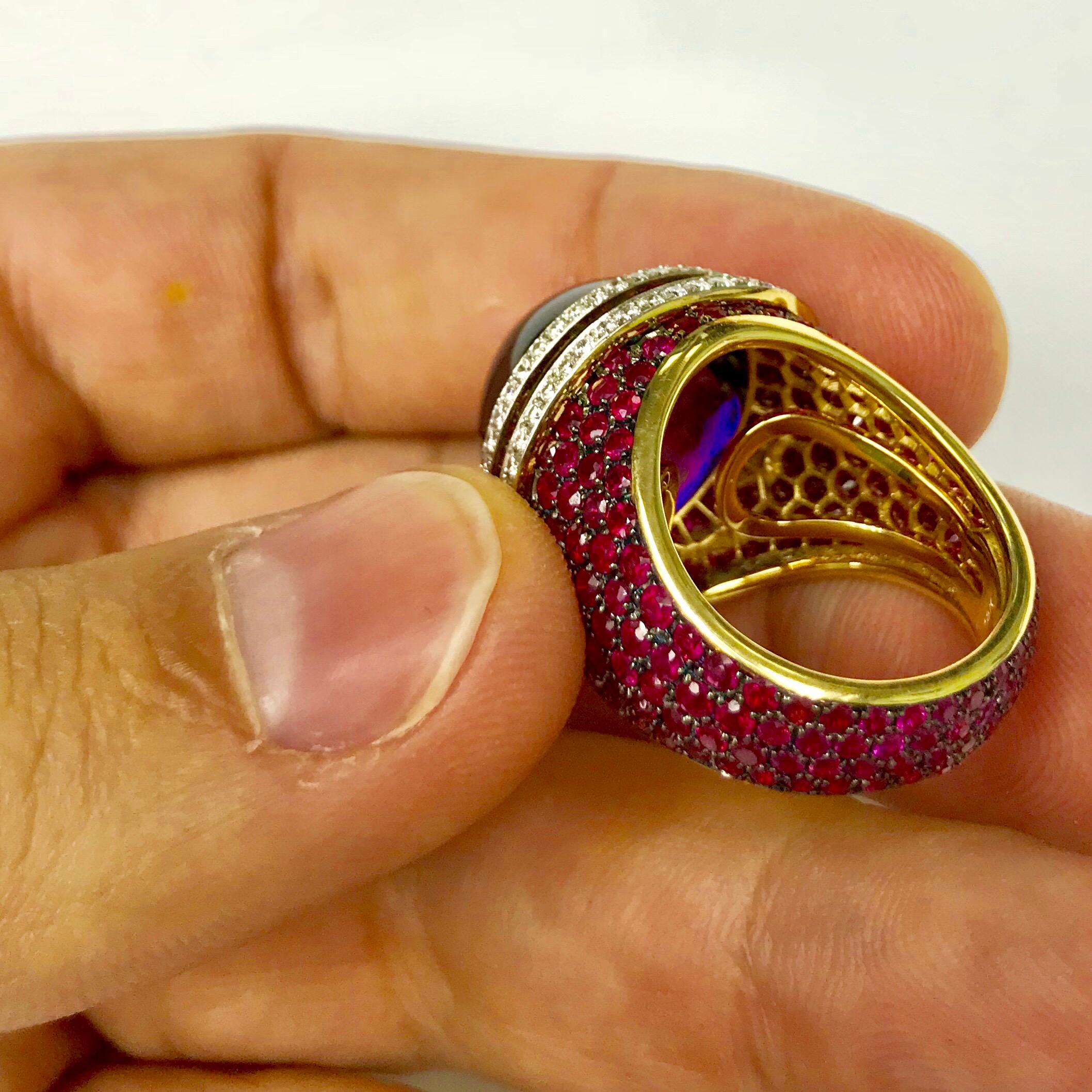 Amethyst 20.85 Carat Ruby Diamond 18 Karat Yellow Gold Ring In New Condition For Sale In Bangkok, TH
