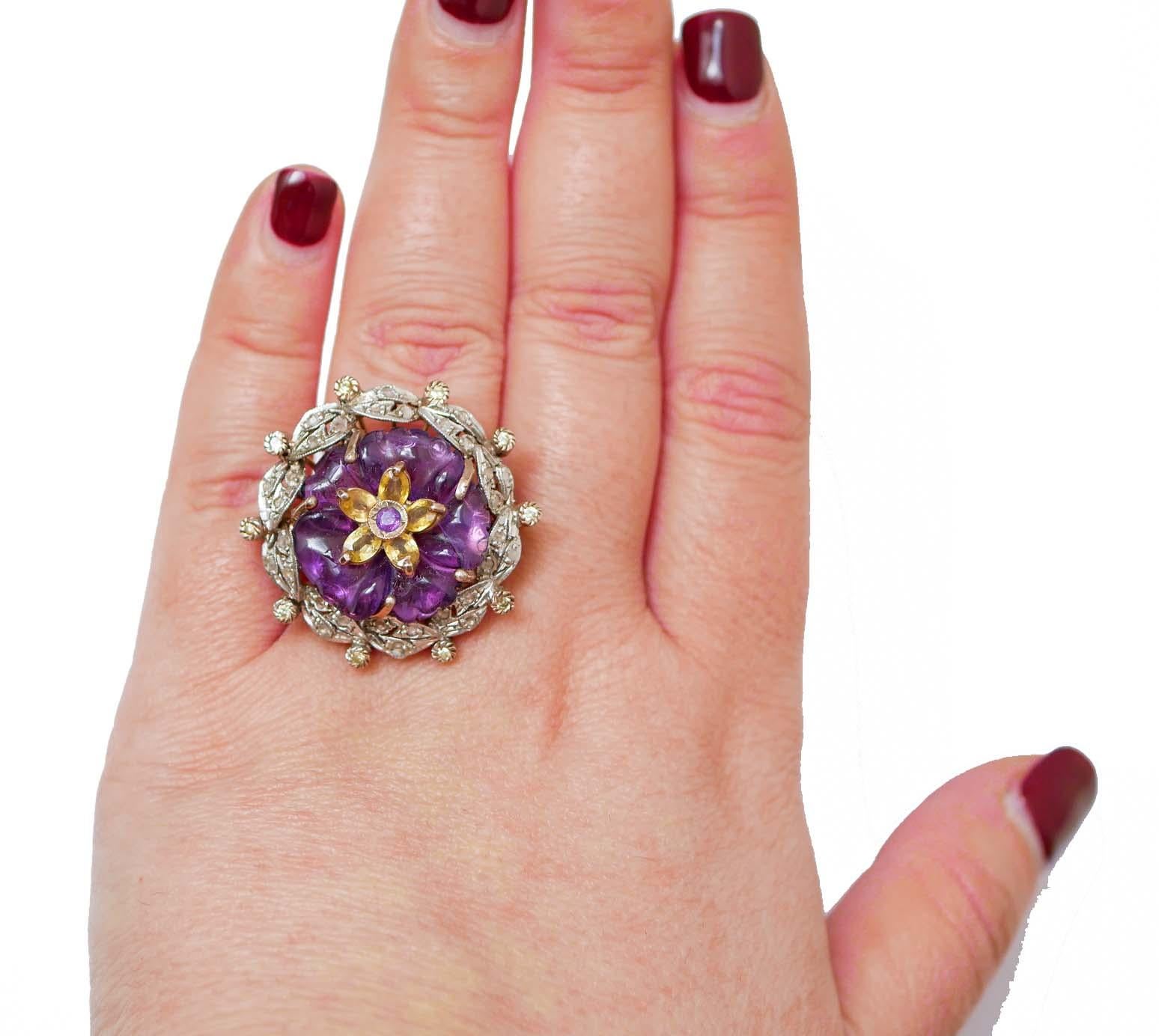 Ring aus Roségold und Silber mit Amethyst, Saphiren, Diamanten und Silber. (Gemischter Schliff) im Angebot