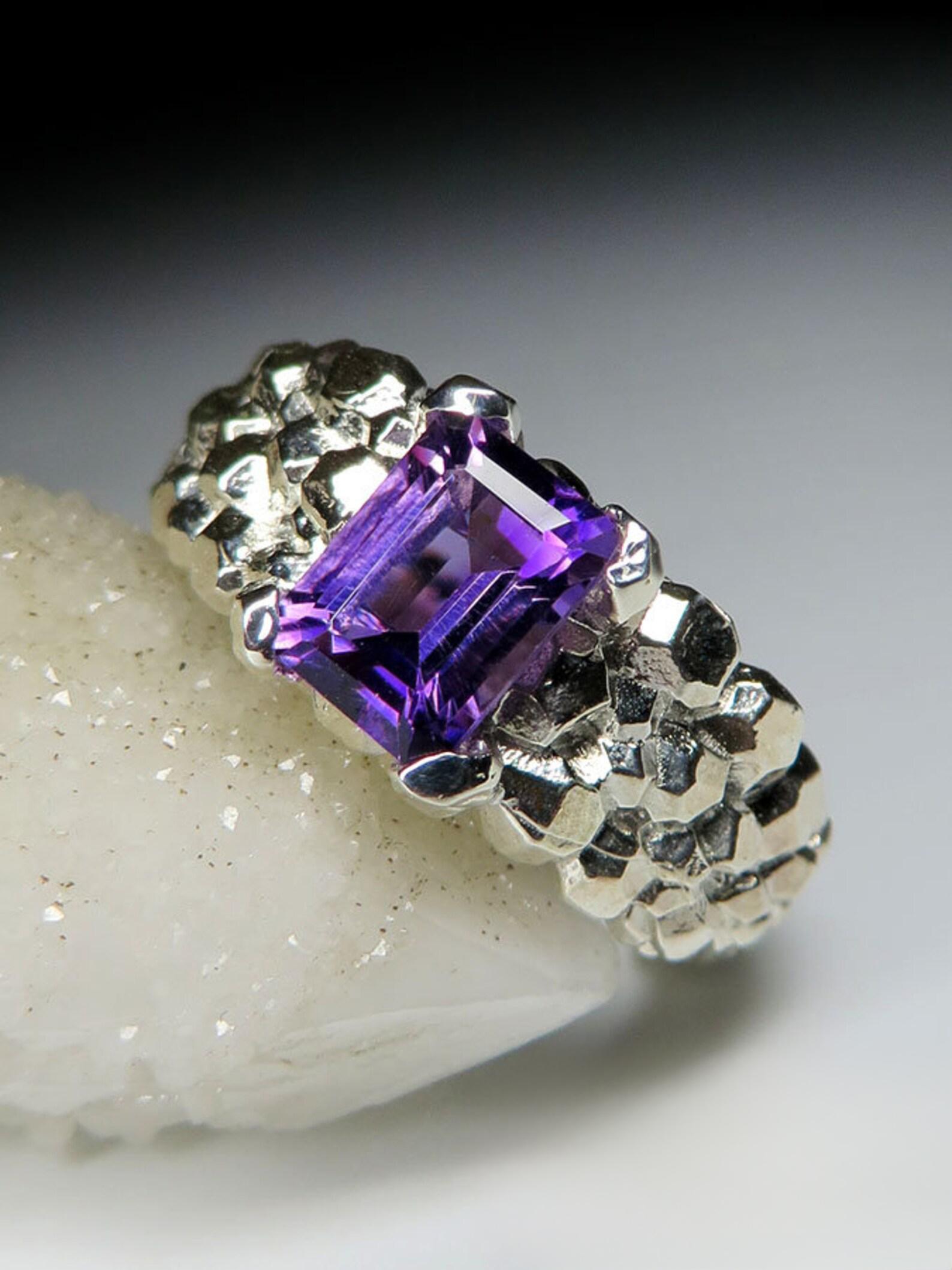 Anello d'argento con ametista, viola naturale, di qualità fine e magica, regalo in stile vintage in vendita 4