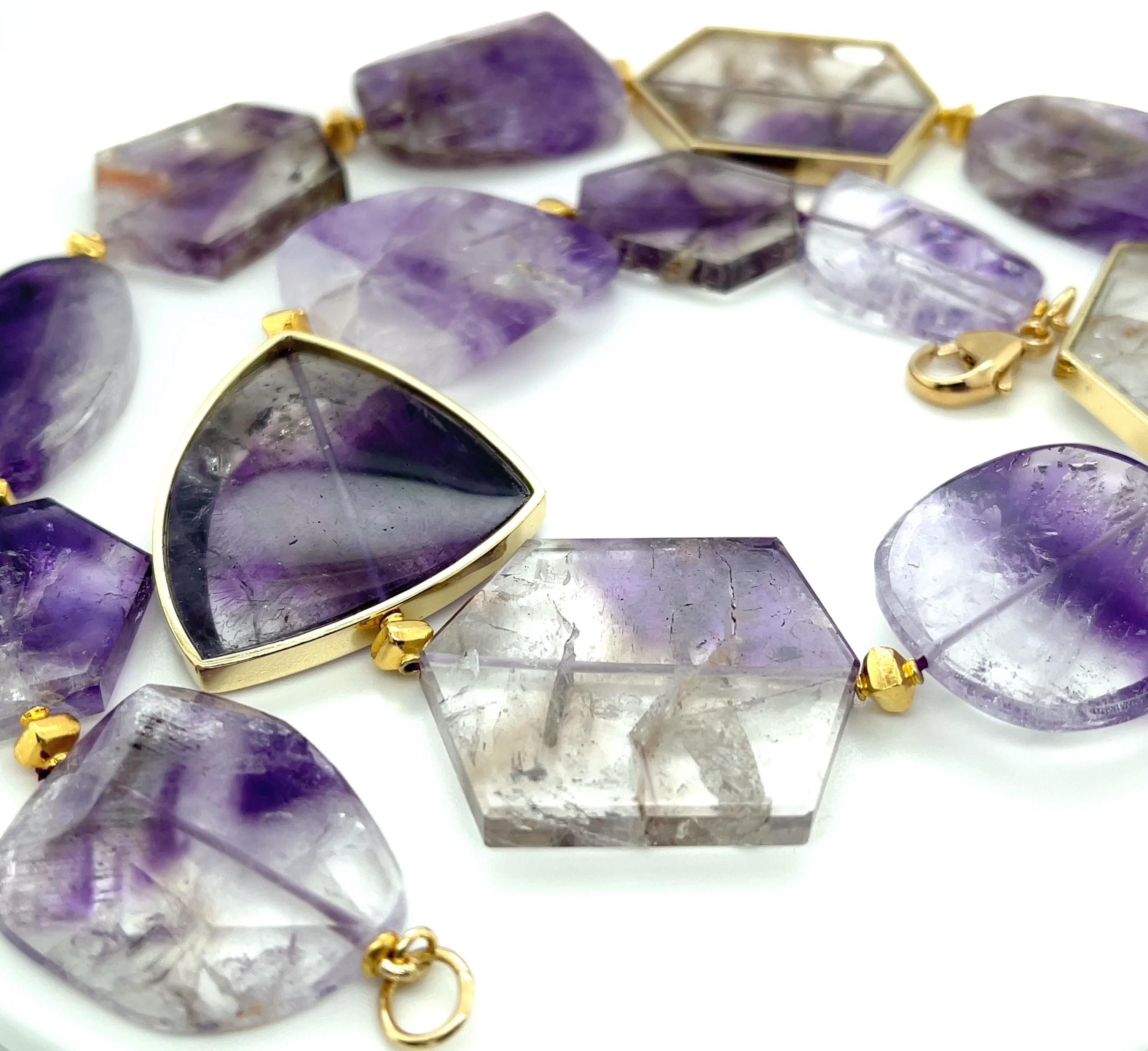  Amethyst Slice Bead Necklace, 555 Carats Total with 18K Yellow Gold Bezels In New Condition For Sale In Los Angeles, CA