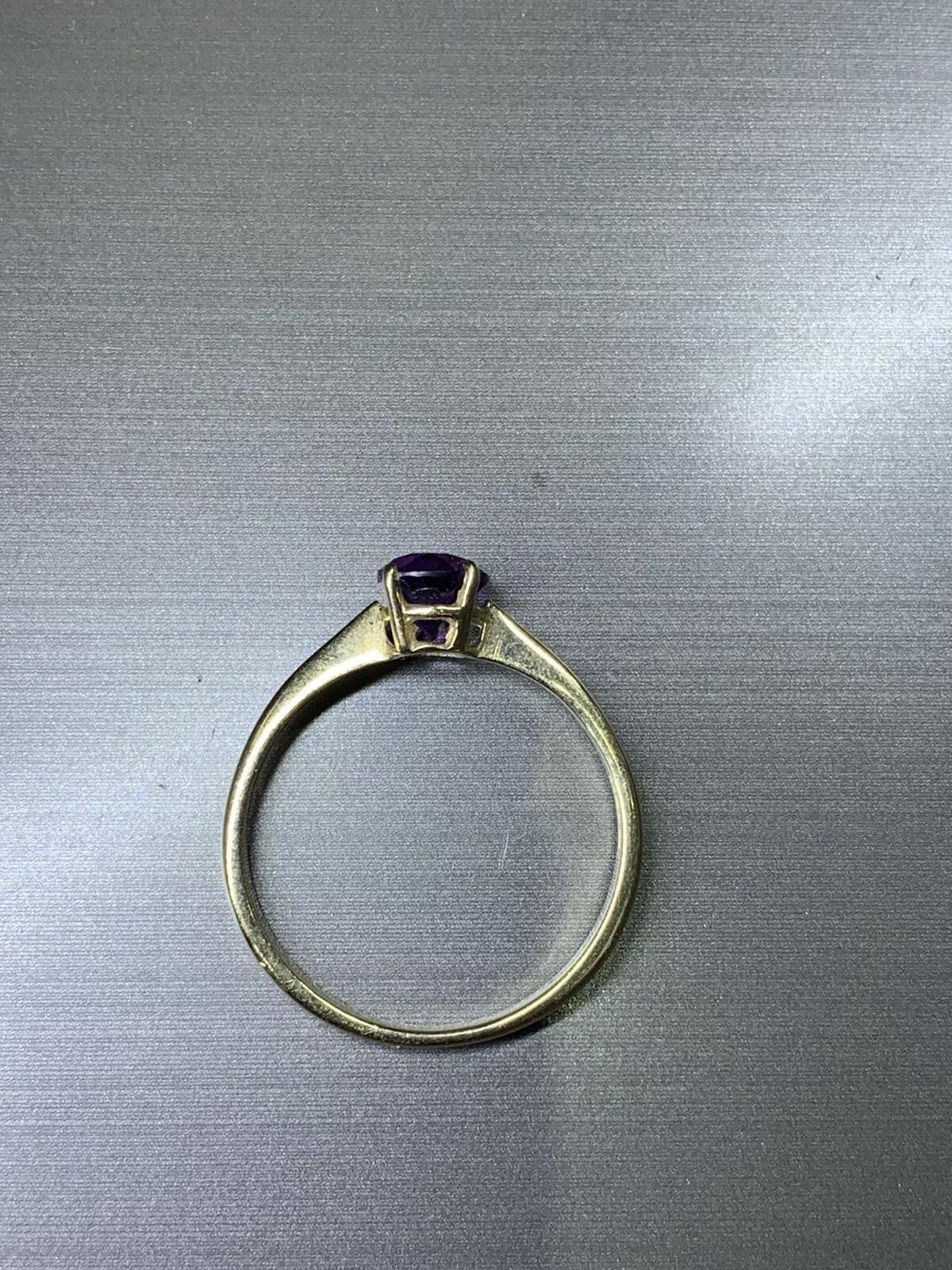 Oval Cut Amethyst solitaire engagement ring yellow gold For Sale