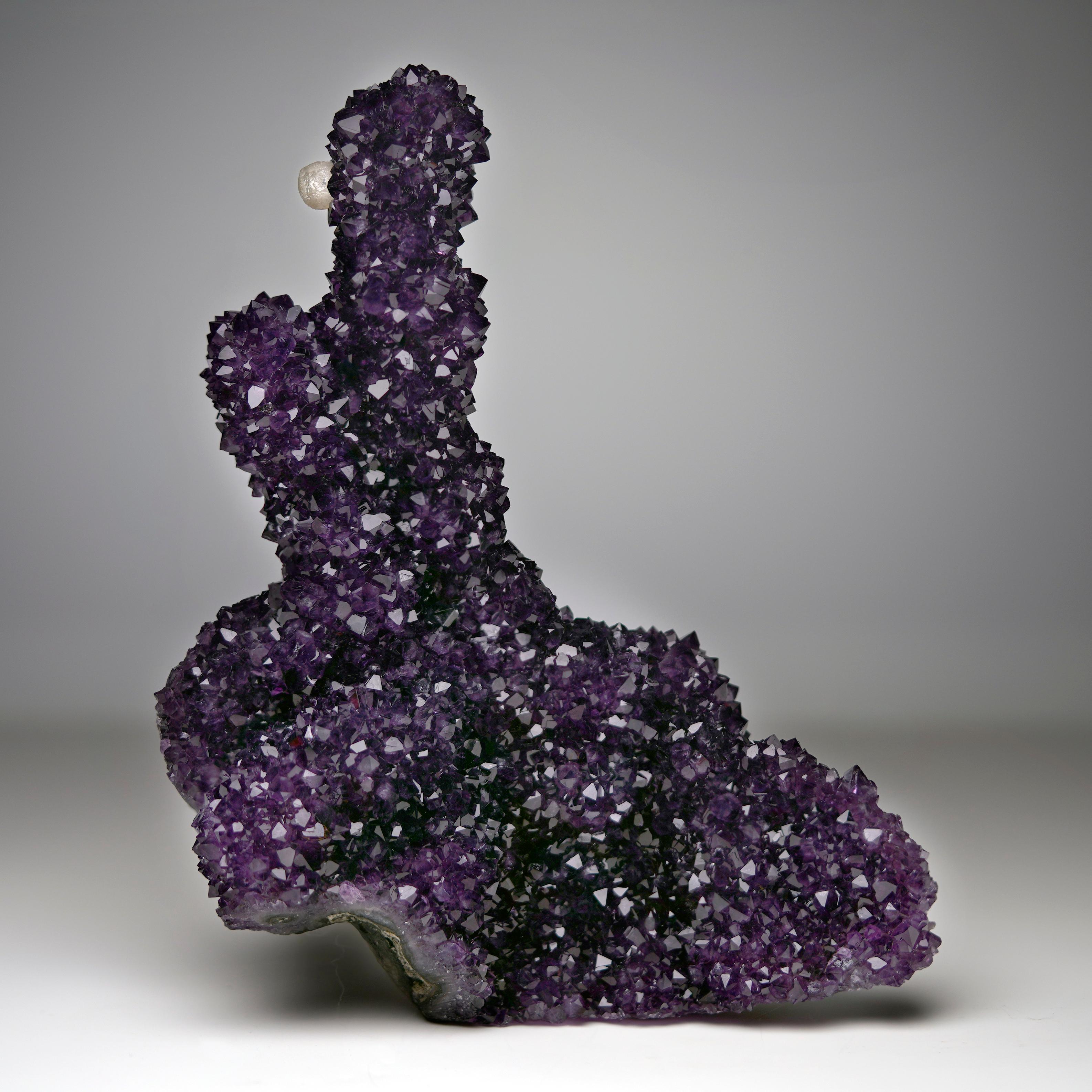 Uruguayen Stalactites d'améthyste avec calcite en vente