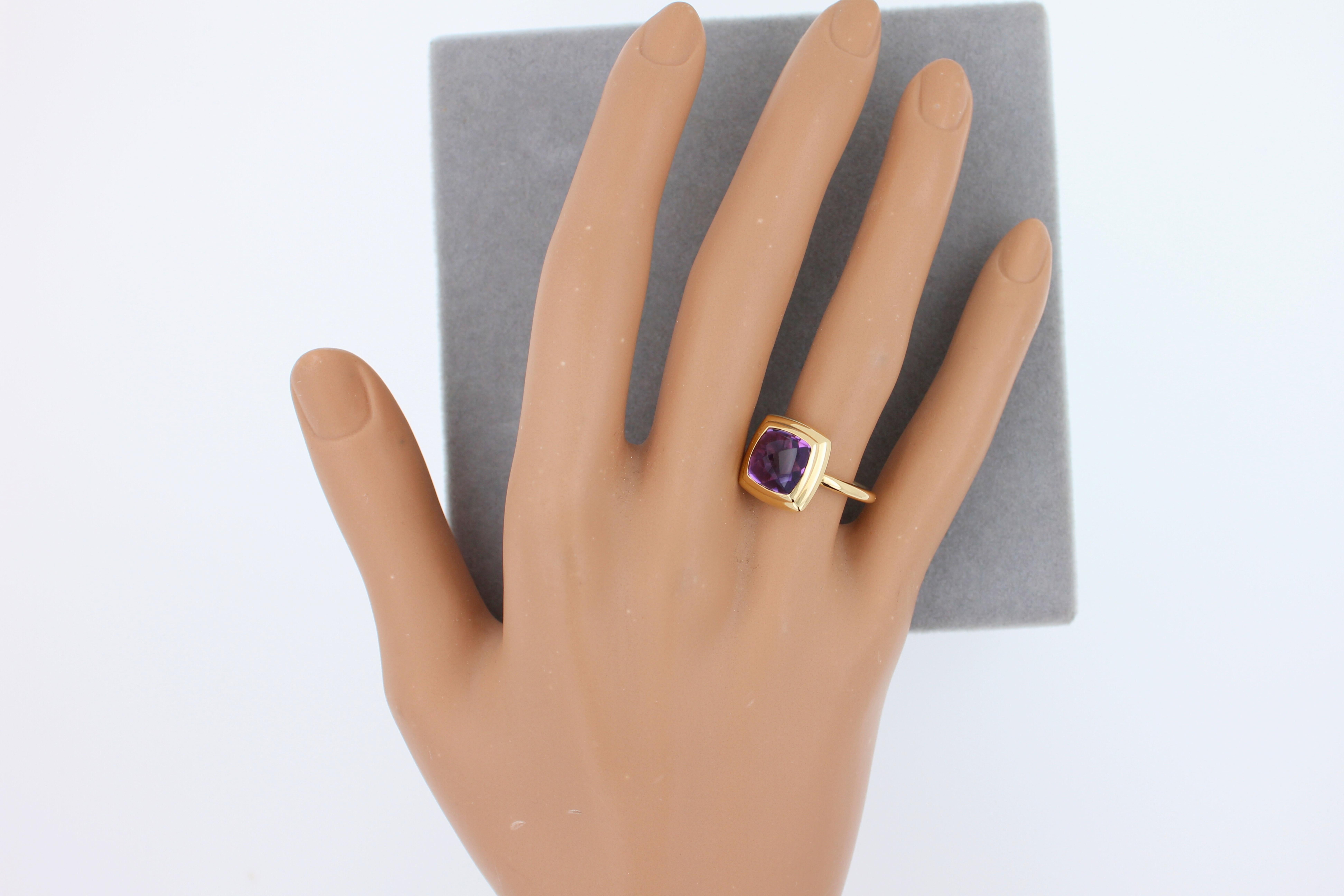Amethyst Sugarloaf Cabochon Mountain Pyramid Cone Cocktail 18K Yellow Gold Ring For Sale 8