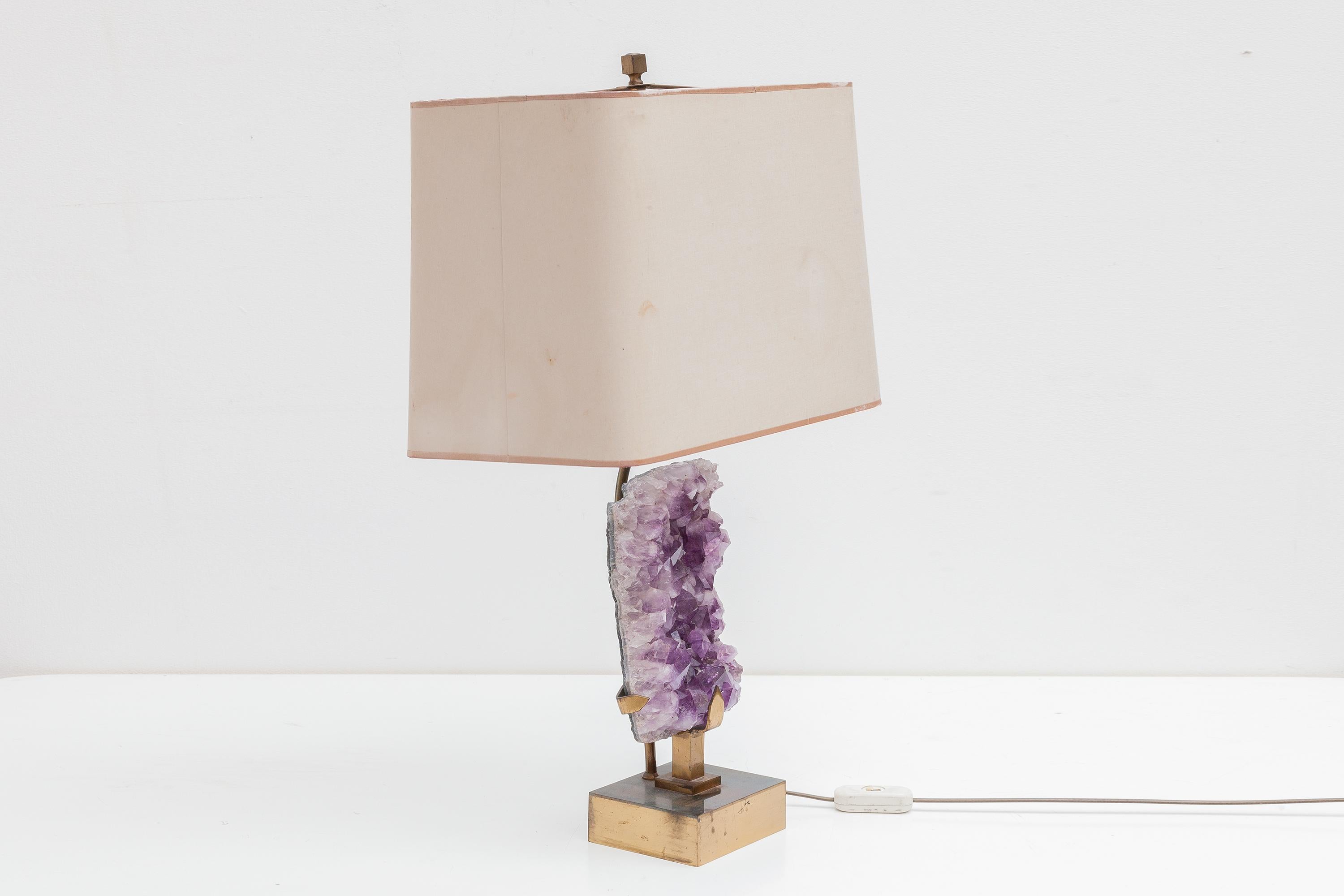 Tischlampe aus Amethyst von Willy Daro, 1970er Jahre, Belgien (Handgefertigt) im Angebot