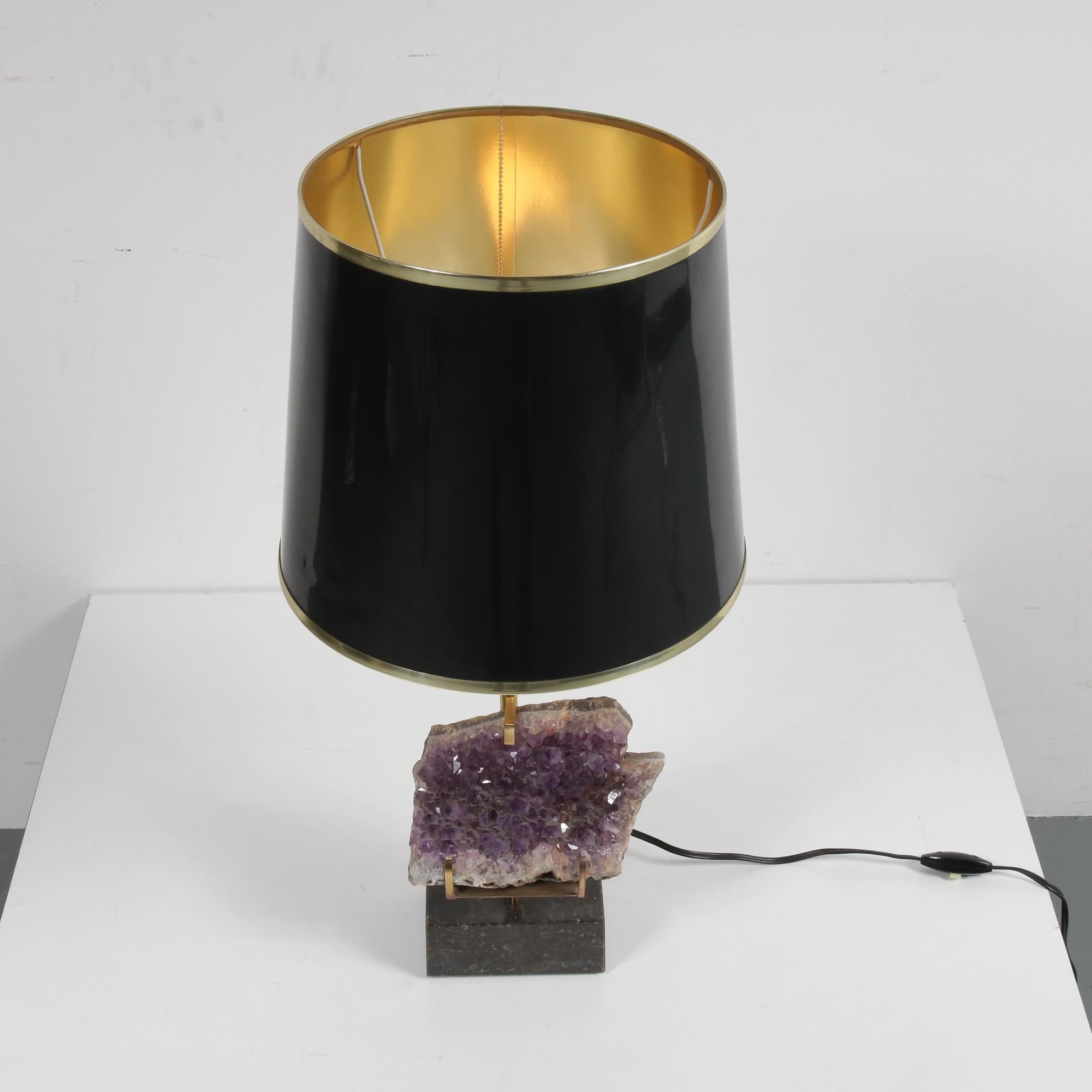 Amethyst Table Lamp in the Style of Willy Daro, 1970 In Good Condition For Sale In Amsterdam, NL