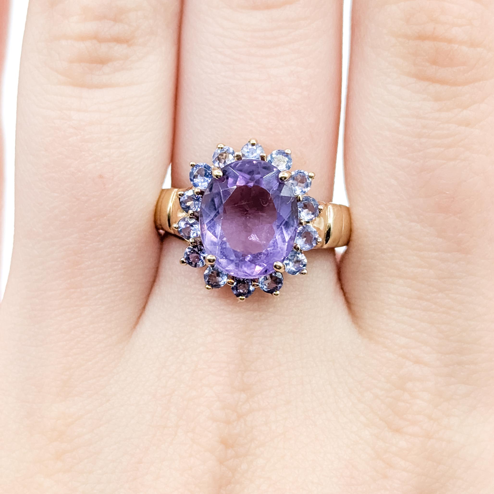 Bague cocktail en or jaune 10k avec améthyste et tanzanite Pour femmes en vente