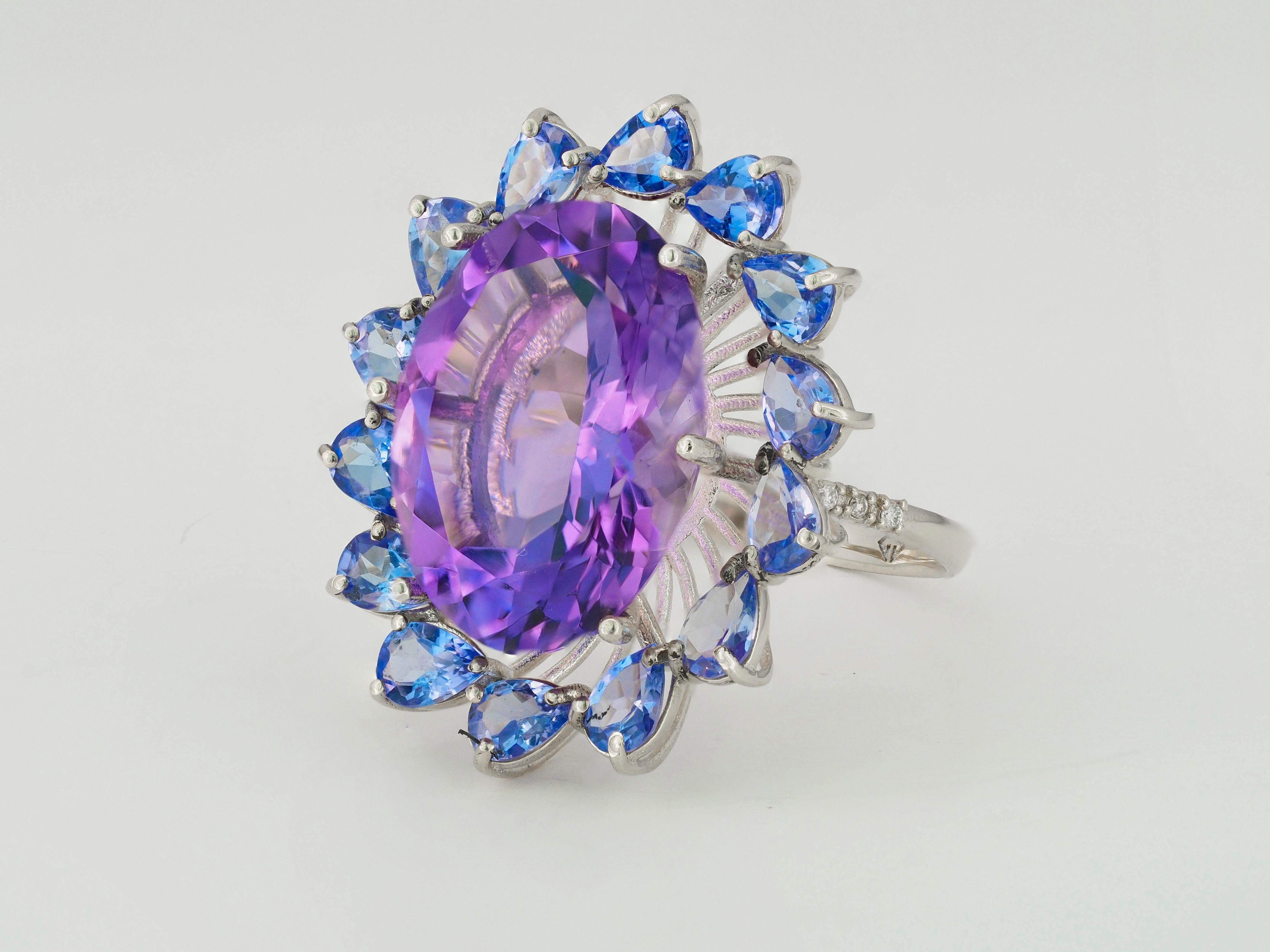 Oval Cut Amethyst, tanzanites 14k gold ring. Oval amethyst ring. 