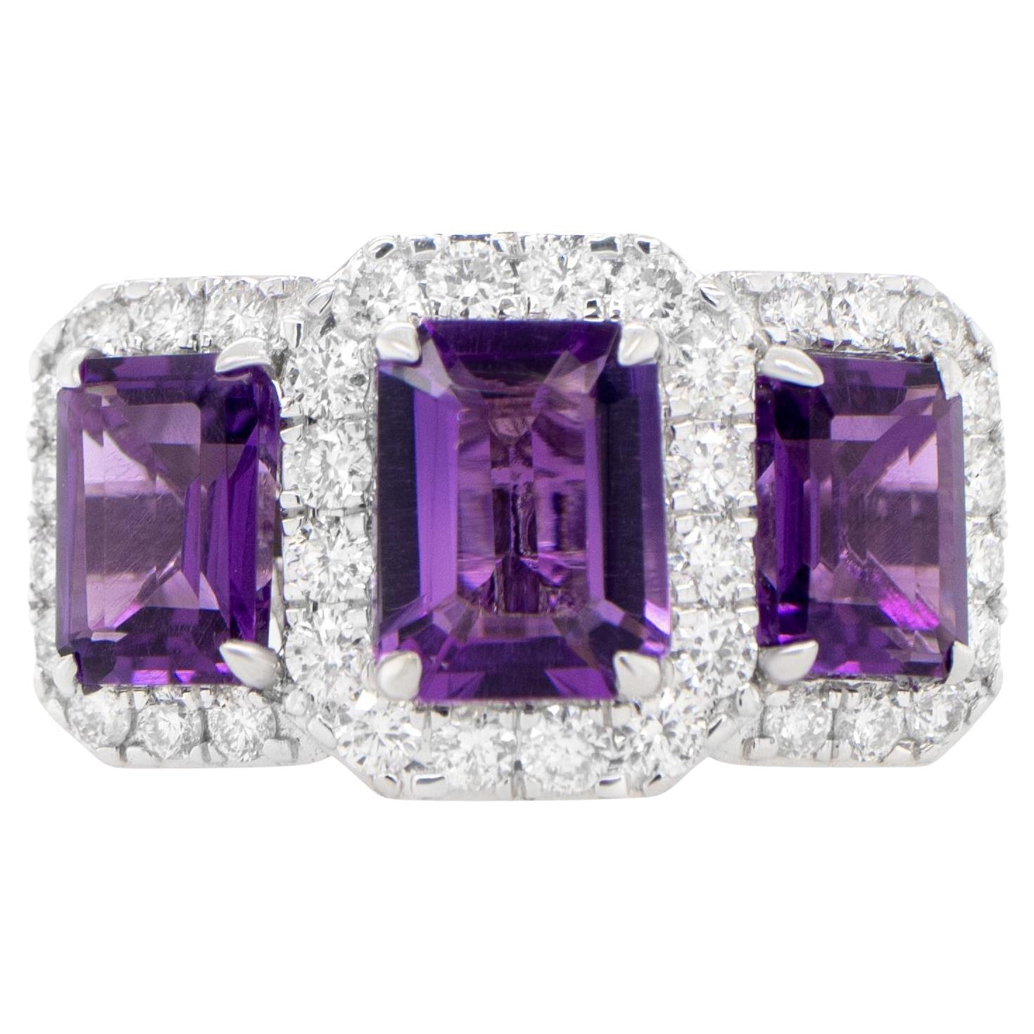 Anillo Amatista Tres Piedras Engaste Diamante 3,92 Quilates Oro 18K