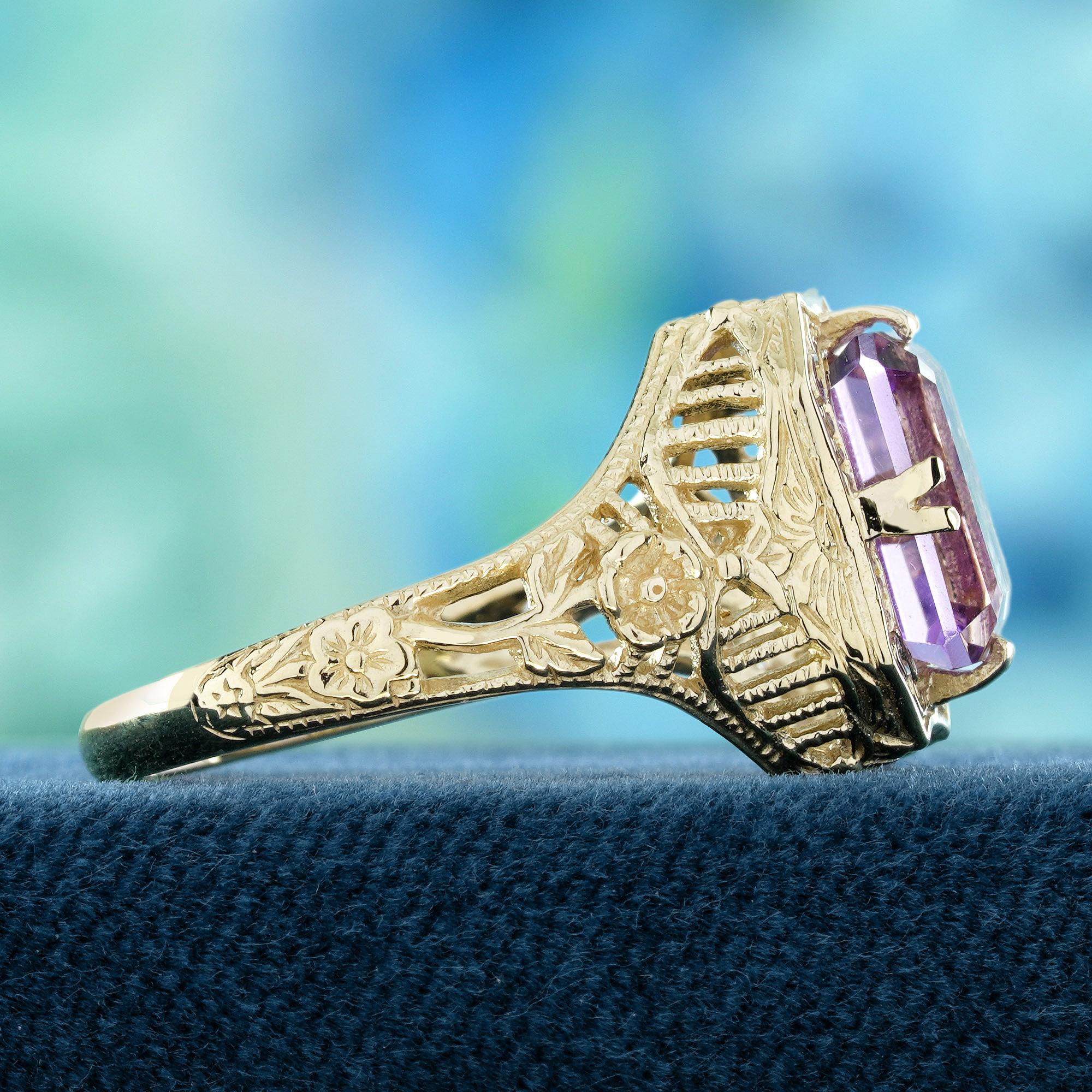 Amethyst Vintage Style Ring in massivem 9K Gelbgold (Smaragdschliff) im Angebot