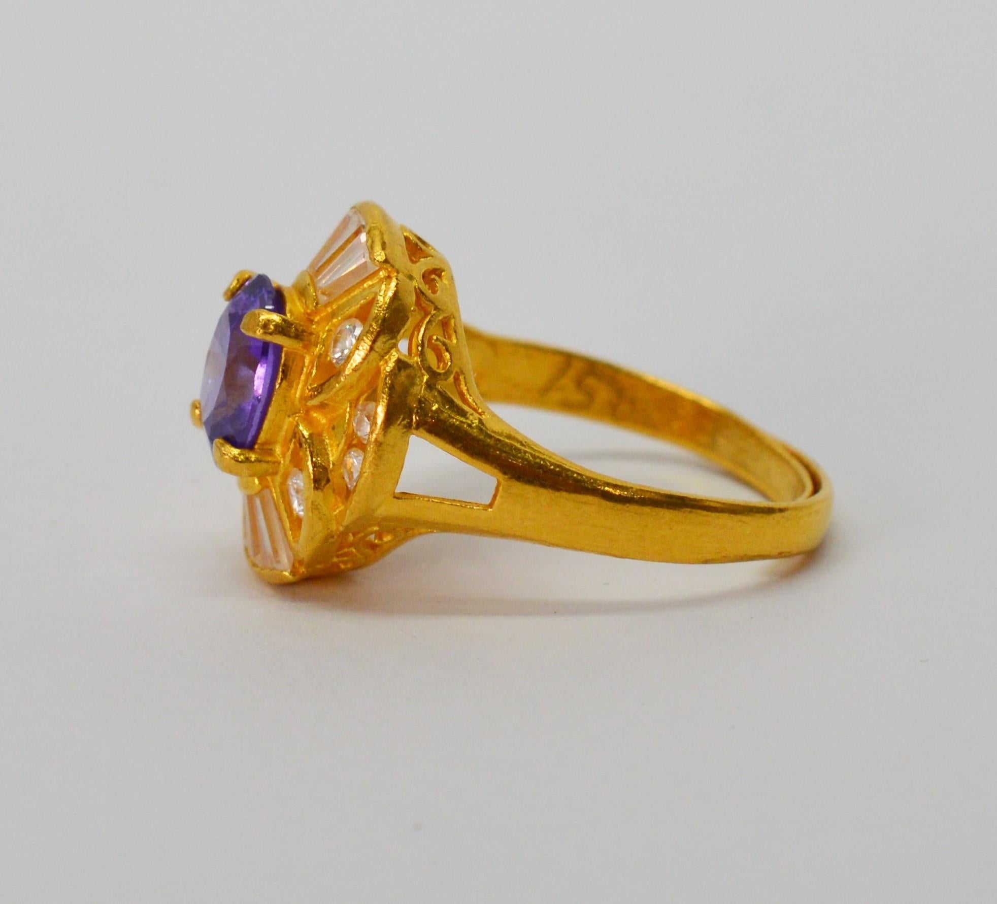 Pendentif et bague assortie en or jaune avec améthyste blanche et diamants en vente 3