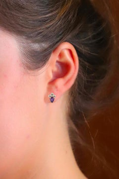 Orecchini in oro con diamanti bianchi e ametista di Rossella Ugolini Made in Italy