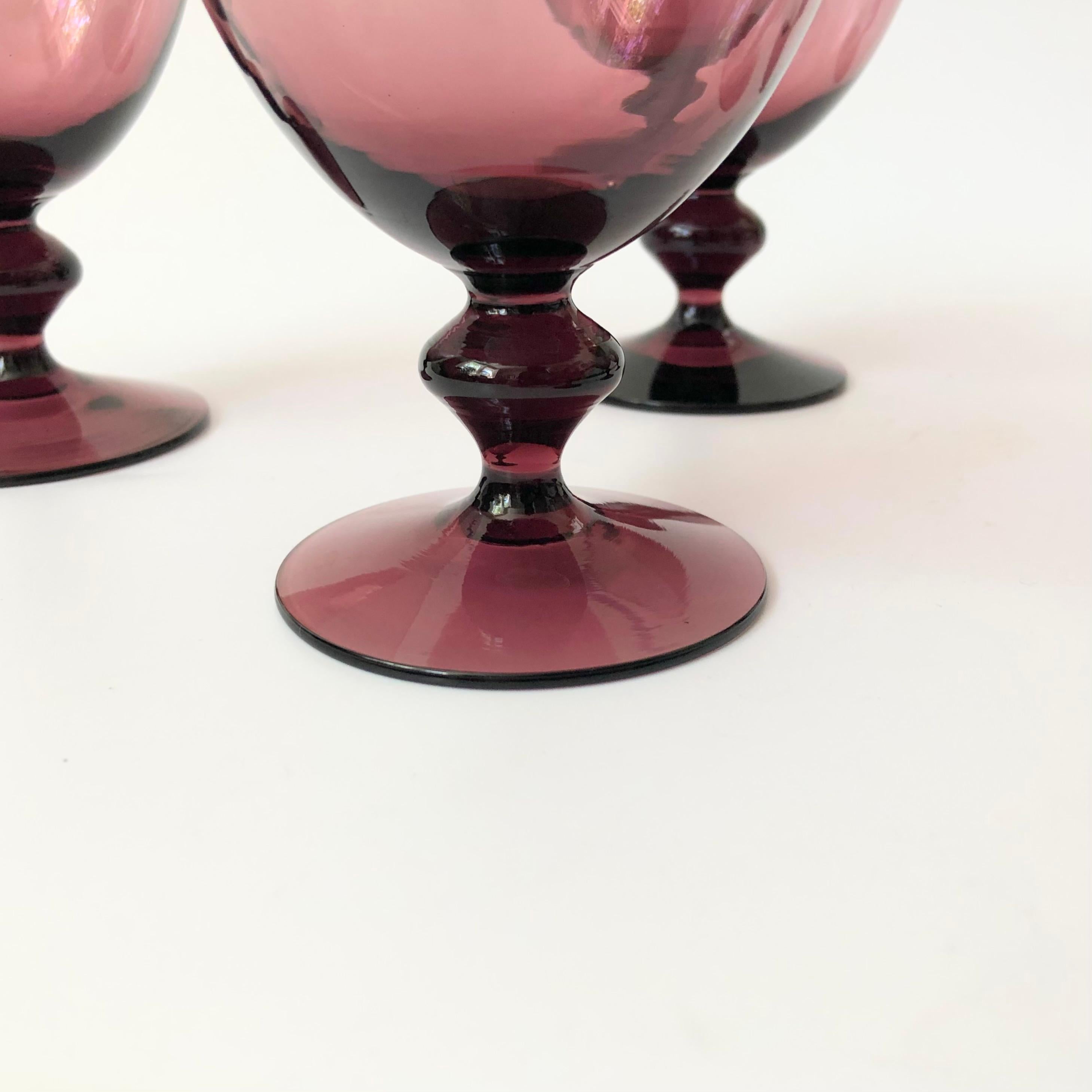 Amethyst Wine Glasses - Set of 6 In Good Condition In Fairfield, CA