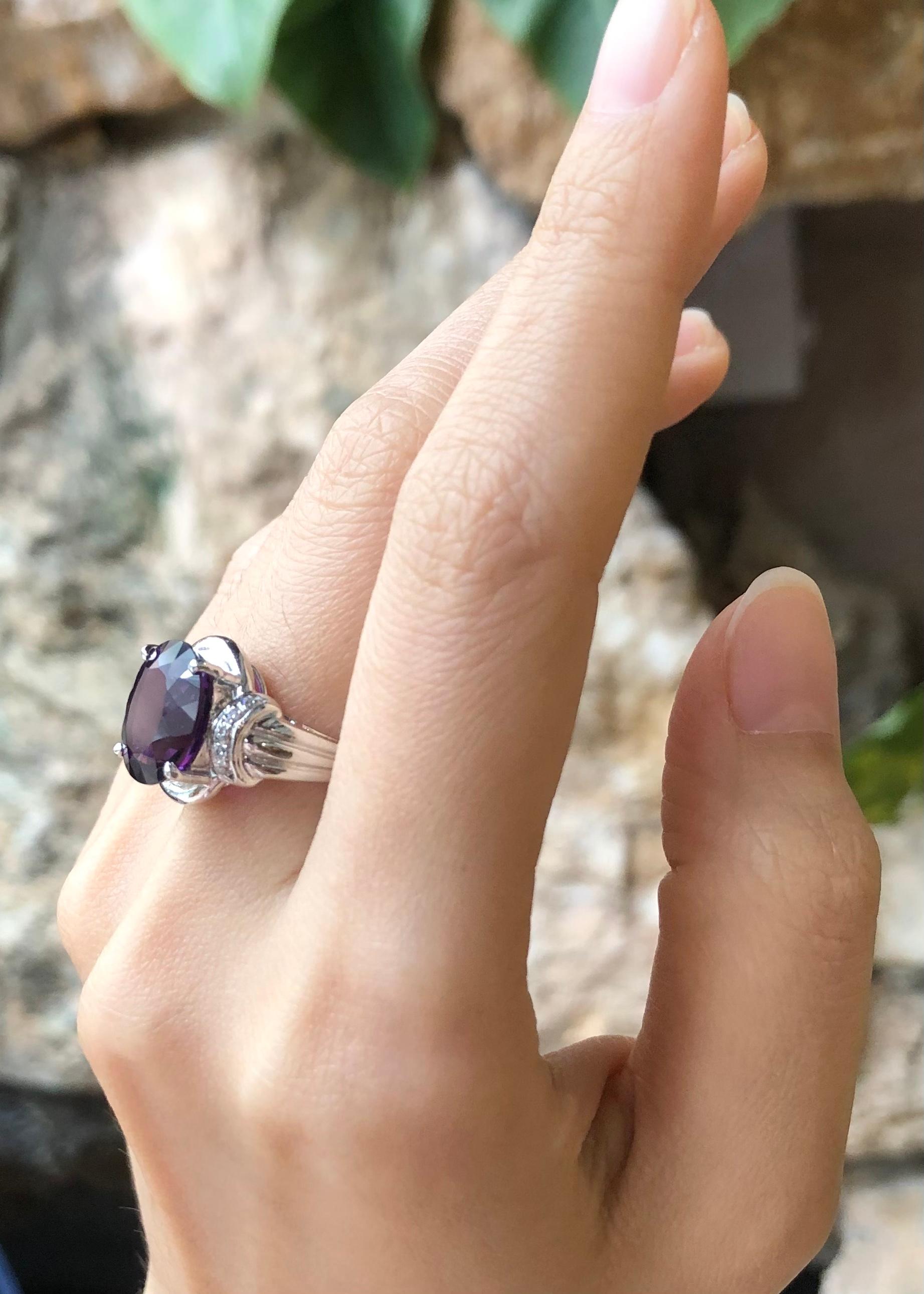 Ring mit Amethyst und kubischem Zirkon in Silberfassung Damen im Angebot