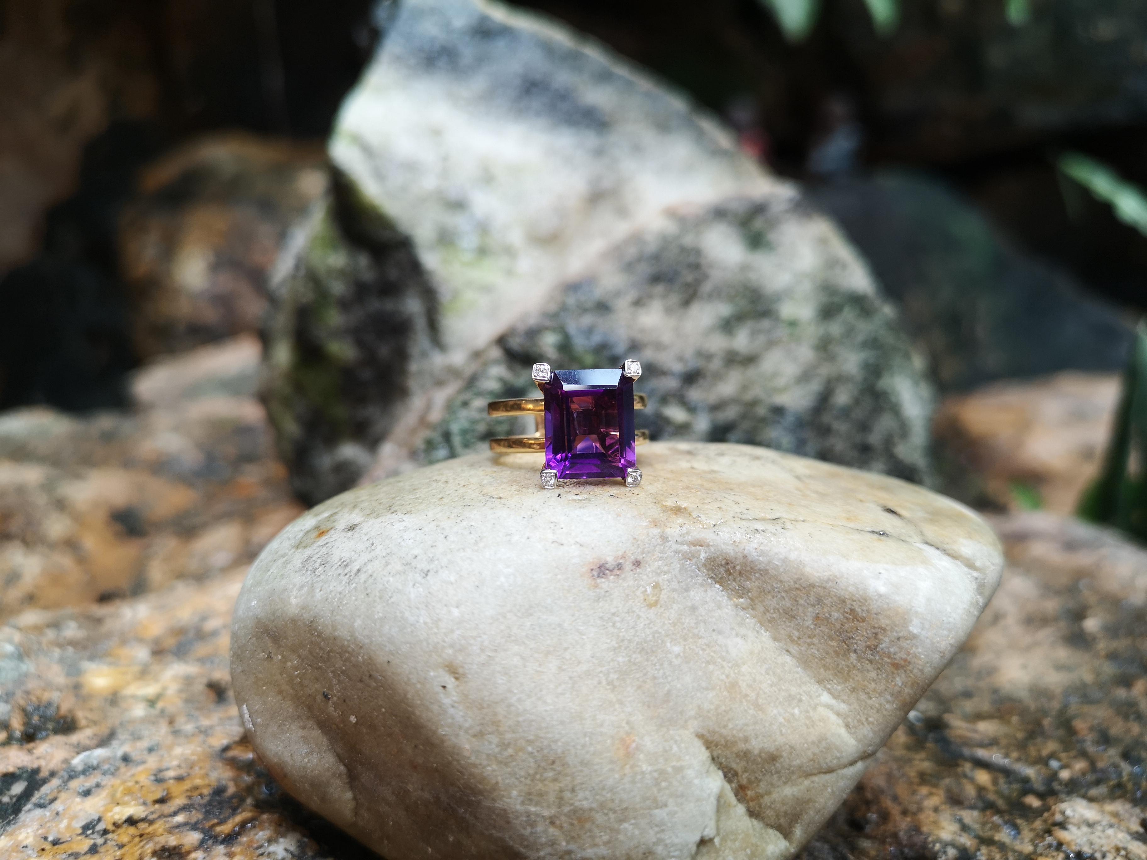 Anillo de amatista con diamantes engastado en oro de 18 quilates en venta 3