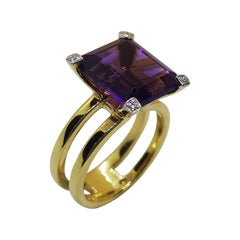 Amethyst mit Diamantring in 18 Karat Goldfassung gefasst