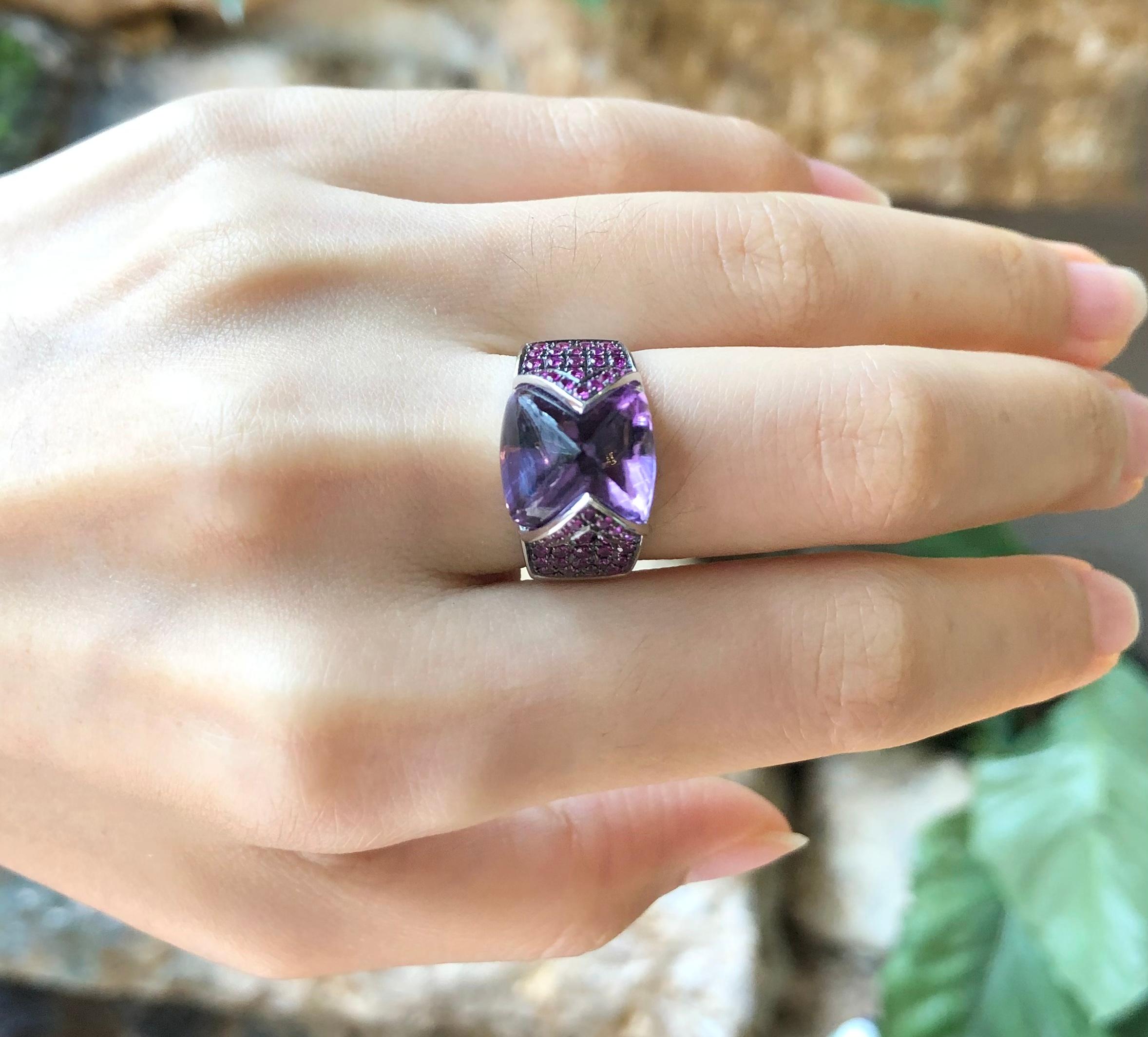 Amethyst with Pink Sapphire Ring Set in 18 K White Gold In New Condition For Sale In Bangkok, TH