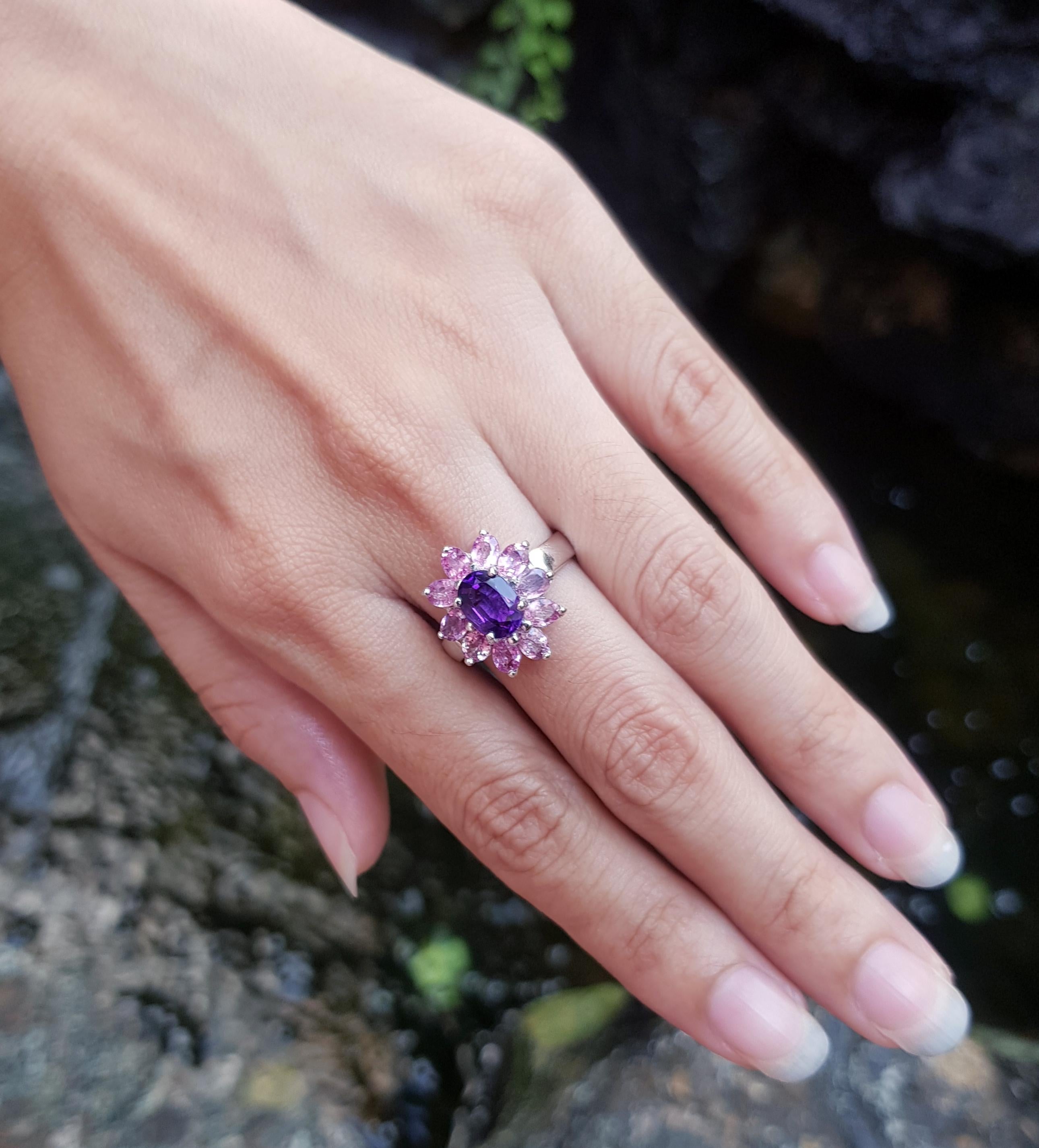 Amethyst with Pink Sapphire Ring set in Silver Settings In New Condition For Sale In Dusit, 10
