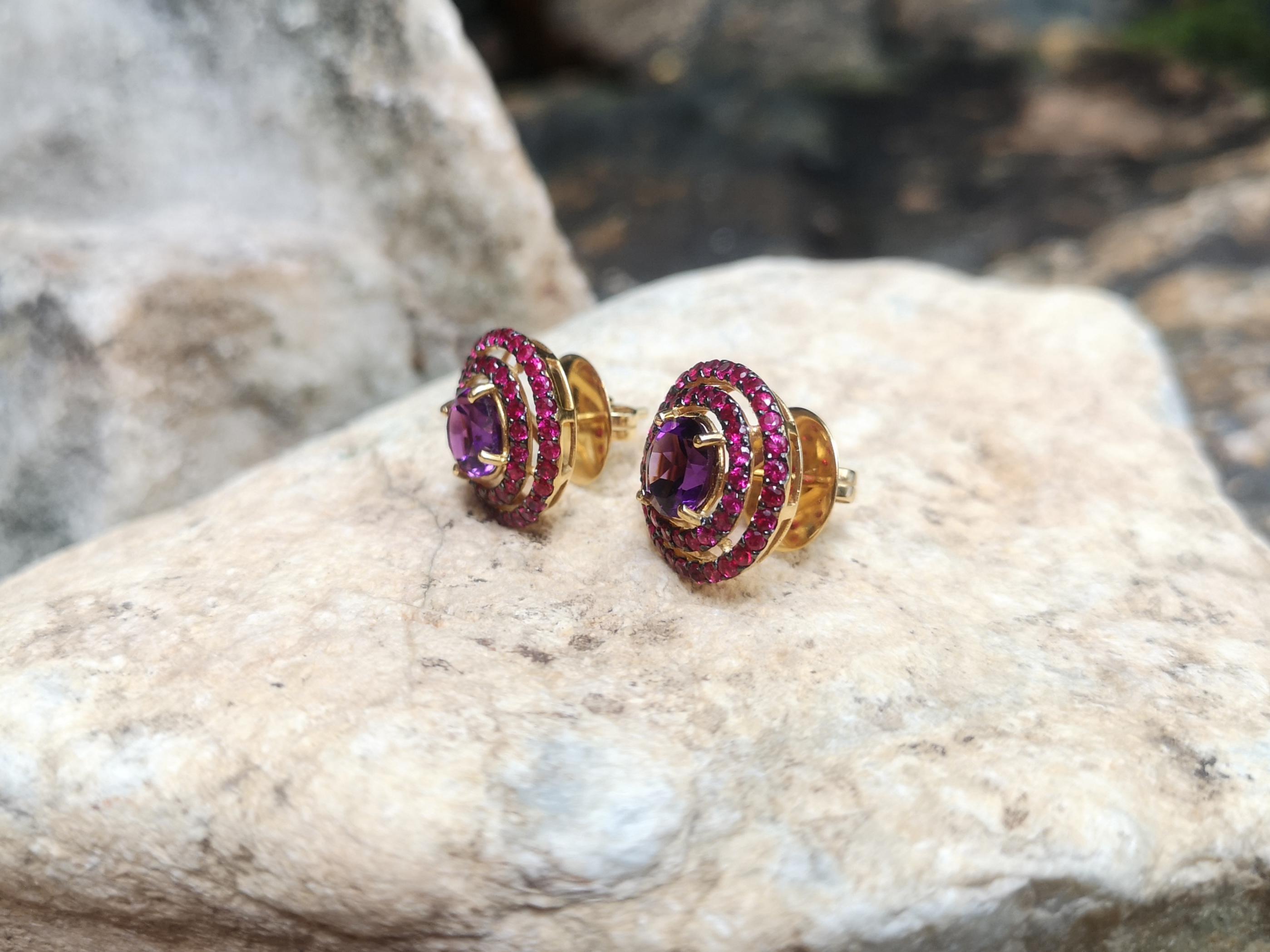 Amethyst with Ruby Earrings Set in 18 Karat Gold Setting In New Condition For Sale In Bangkok, TH