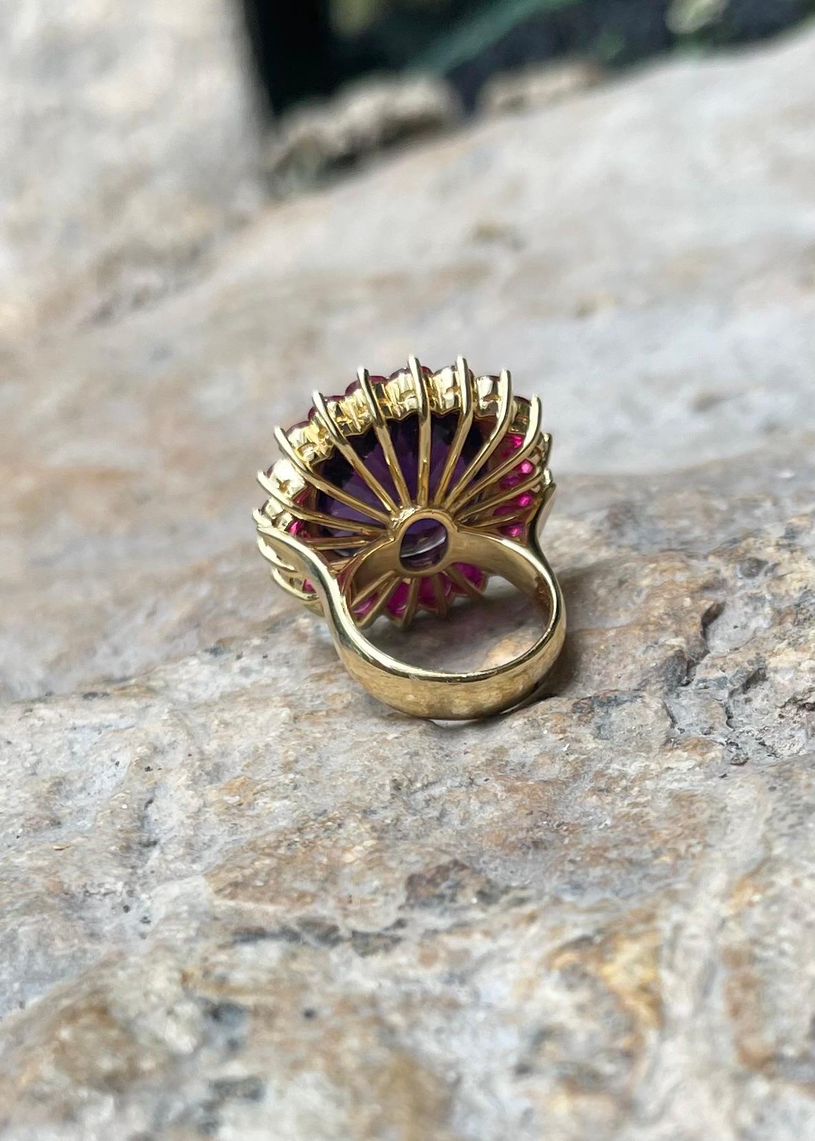 Amethyst mit Rubin Ring in 18K Gold gefasst im Angebot 8