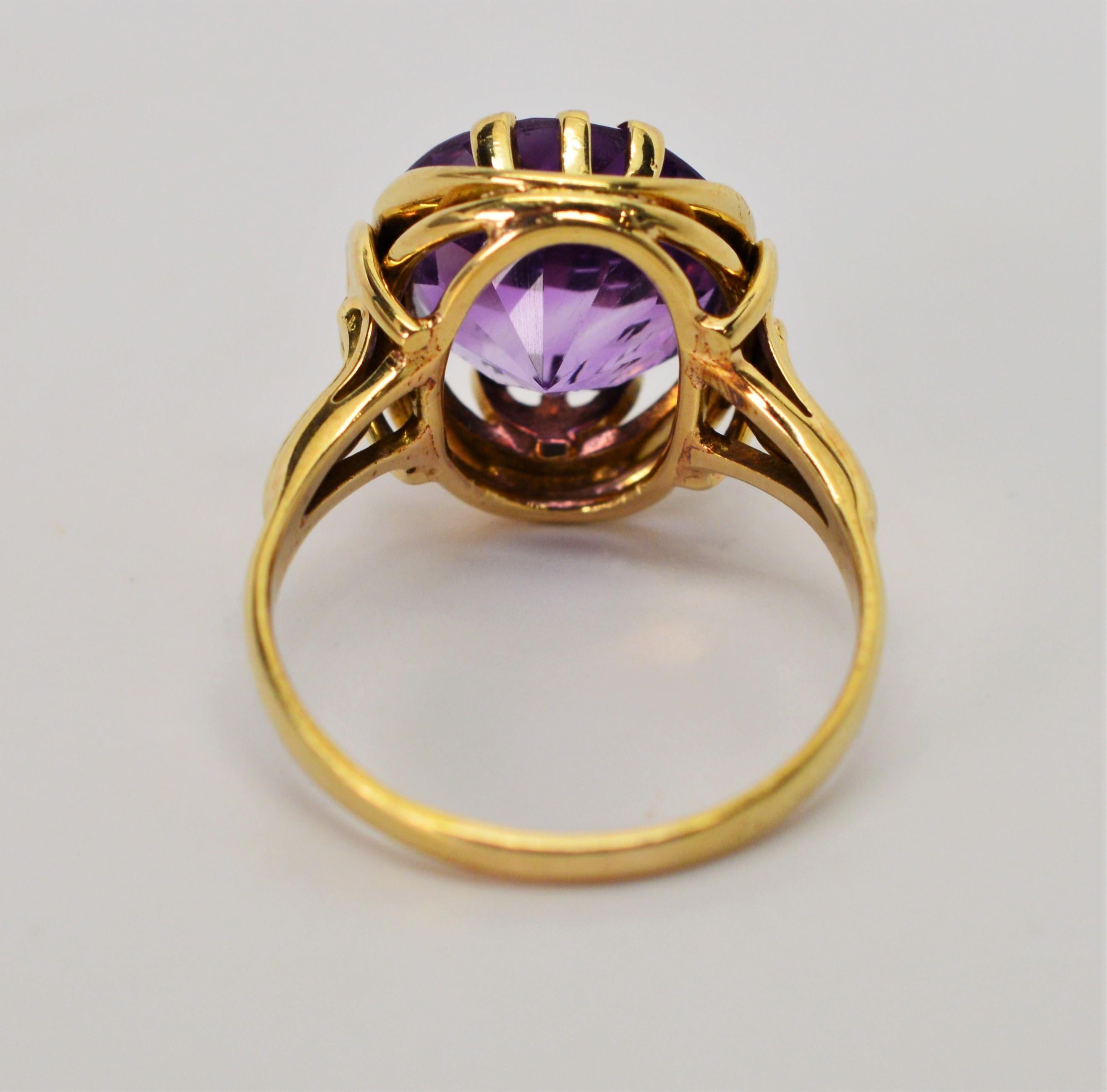 Amethyst Yellow Gold Cocktail Ring In Excellent Condition In Mount Kisco, NY