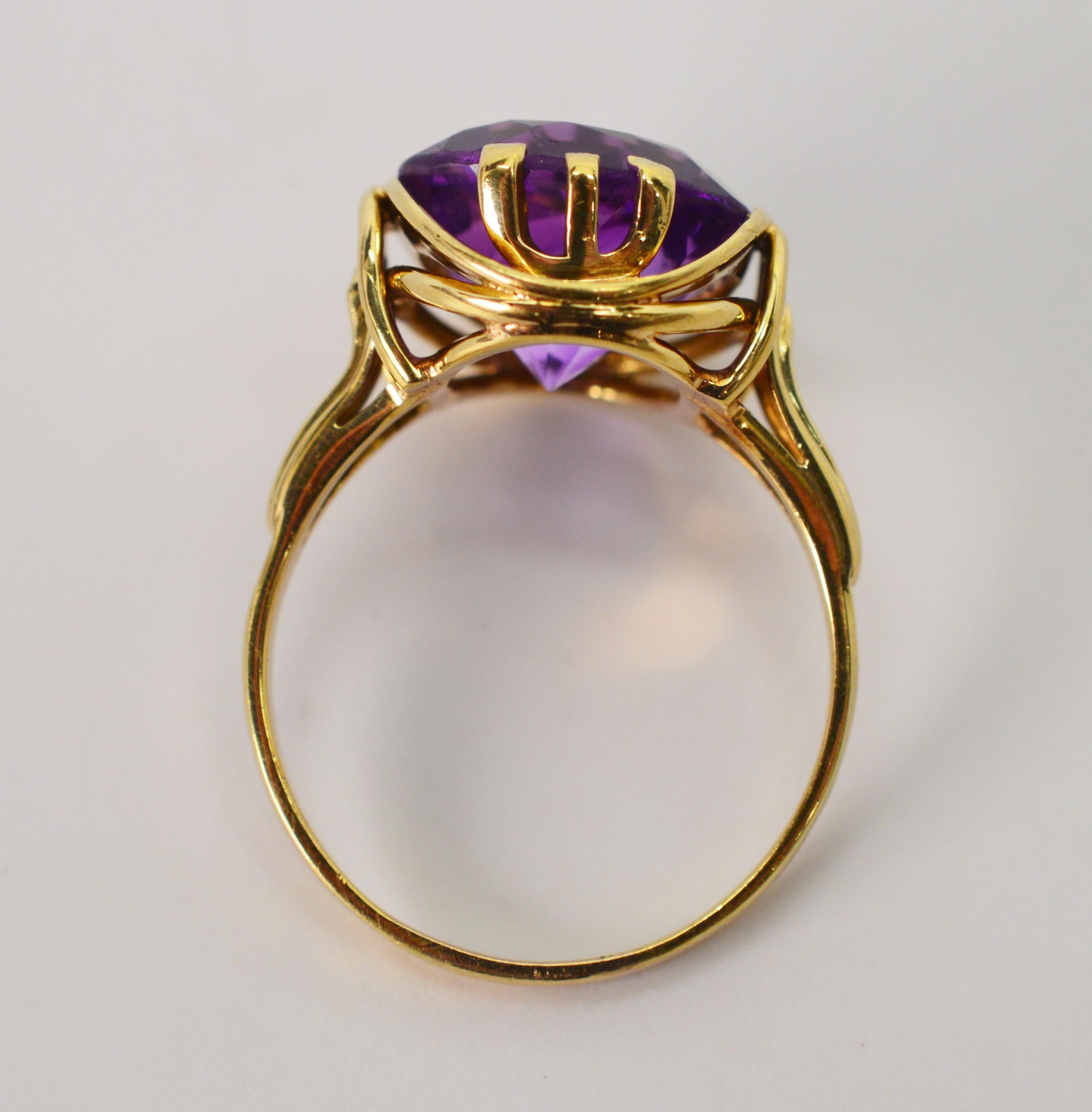 Amethyst Yellow Gold Cocktail Ring 2