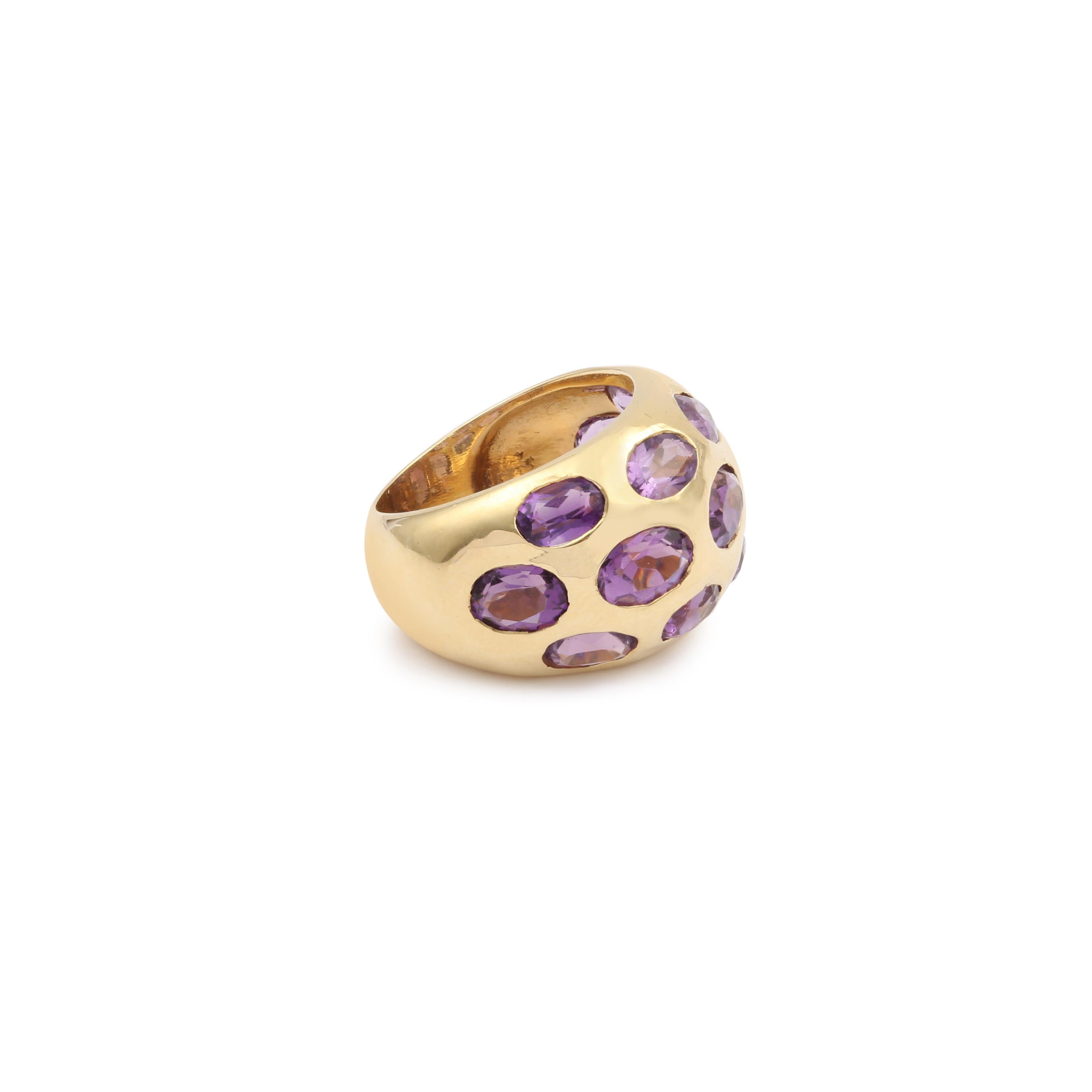 Gold ring set with oval amethysts.

Total estimated weight of amethysts: 6 carats

Dimensions: 15.69 x 24.08 x 5.76 mm (0.617 x 0.948 x 0.226 inch)

Finger size : 56 (US : 7.5)

Ring weight : 14.2 g

French work circa 1970-1980

18K yellow gold,