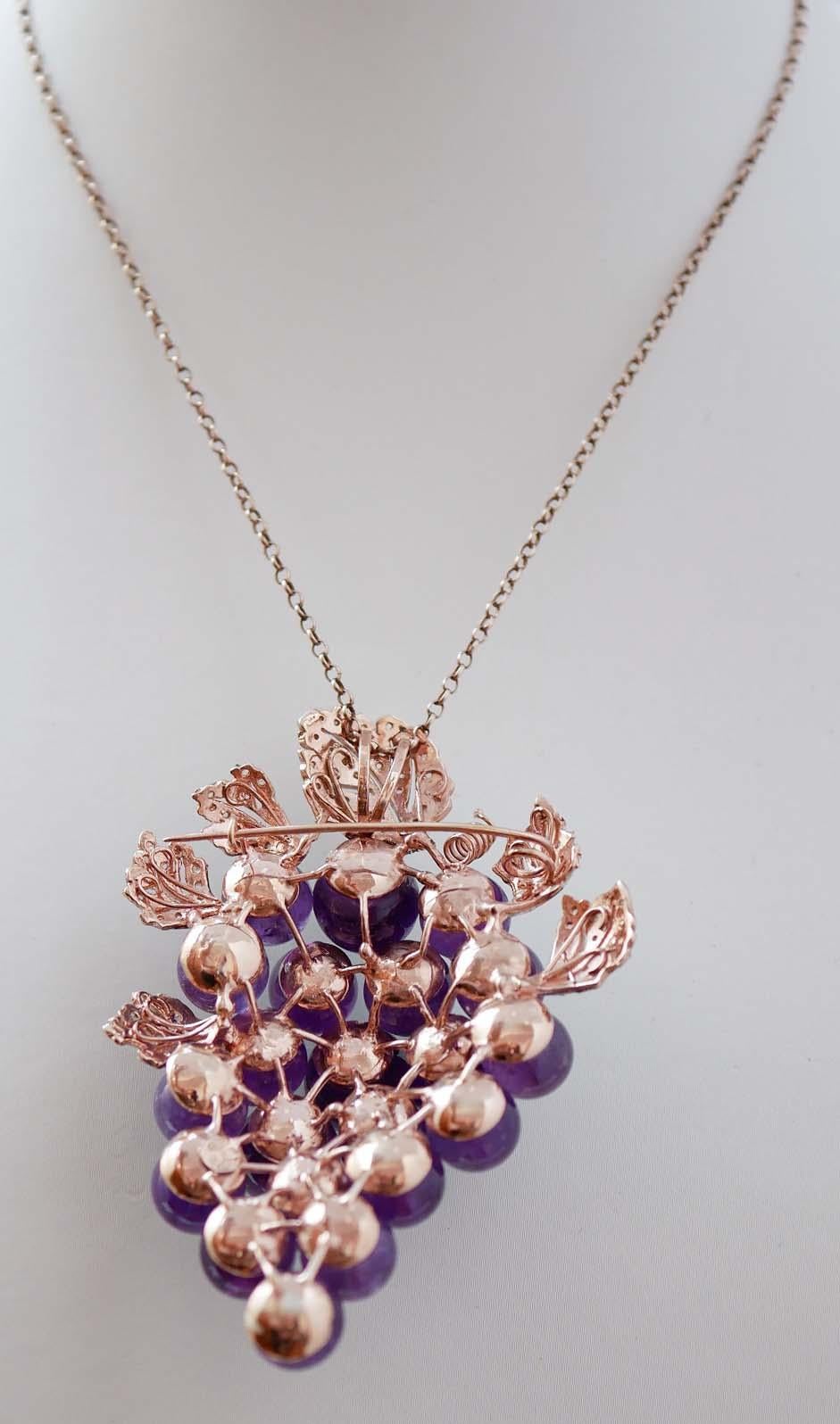 Taille mixte Améthystes, diamants, broche en or rose et argent. en vente